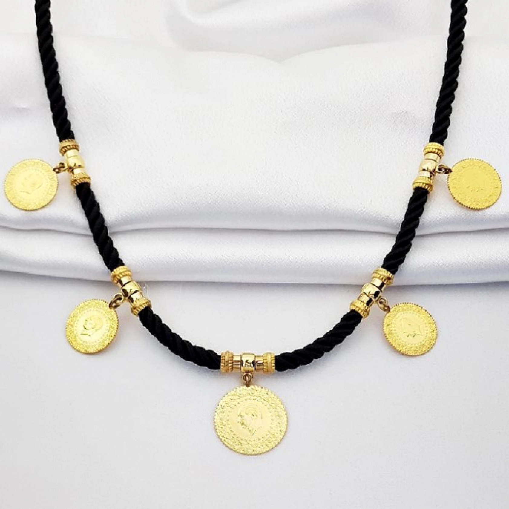 2024 Yıl Sonu Altın Fiyatları: Altın Yılın Son Gününde Kaç TL'den Kapandı?