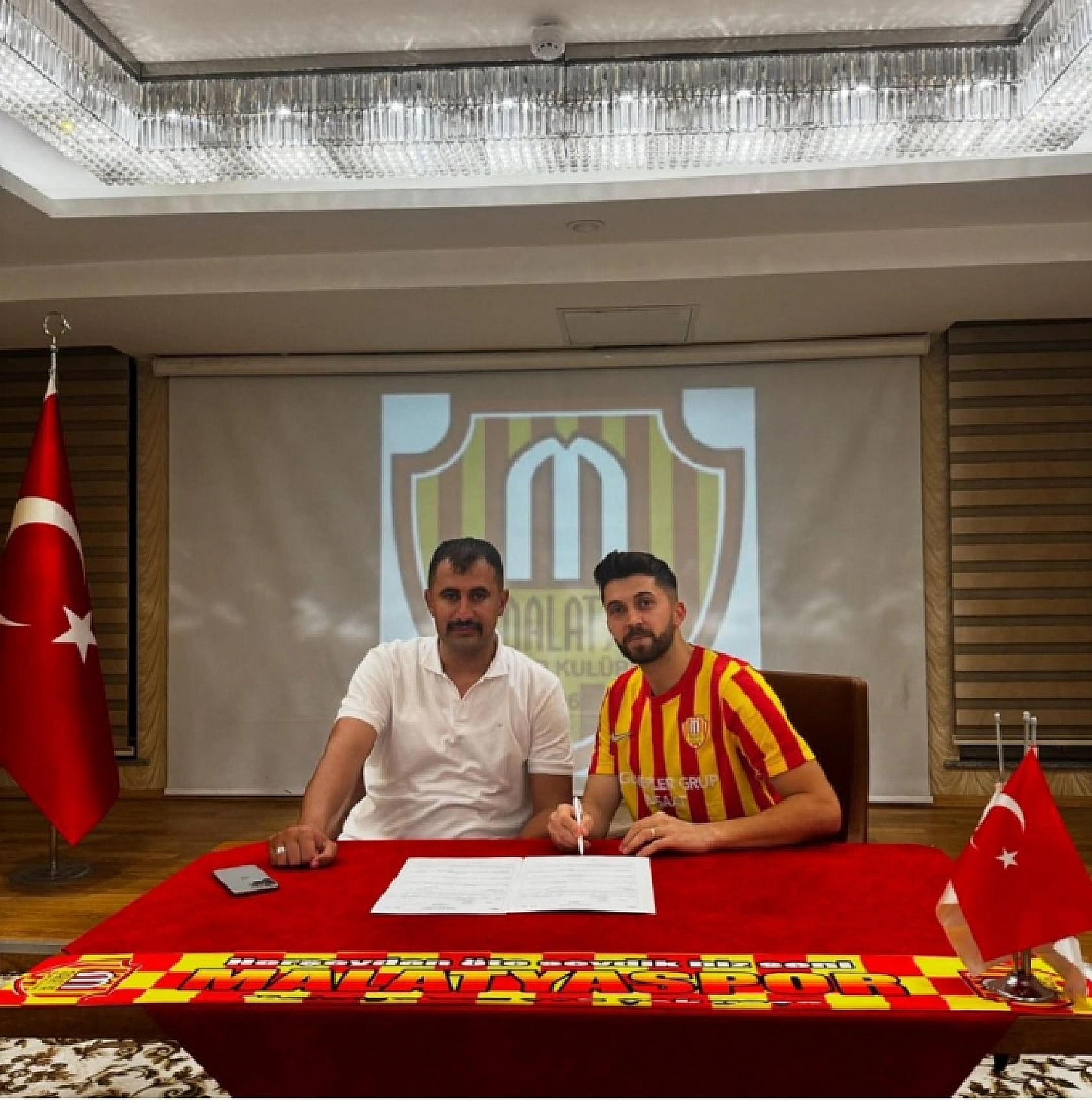 Malatyaspor Transferde Fırtına Estiriyor! 4 Yeni İmza Birden!
