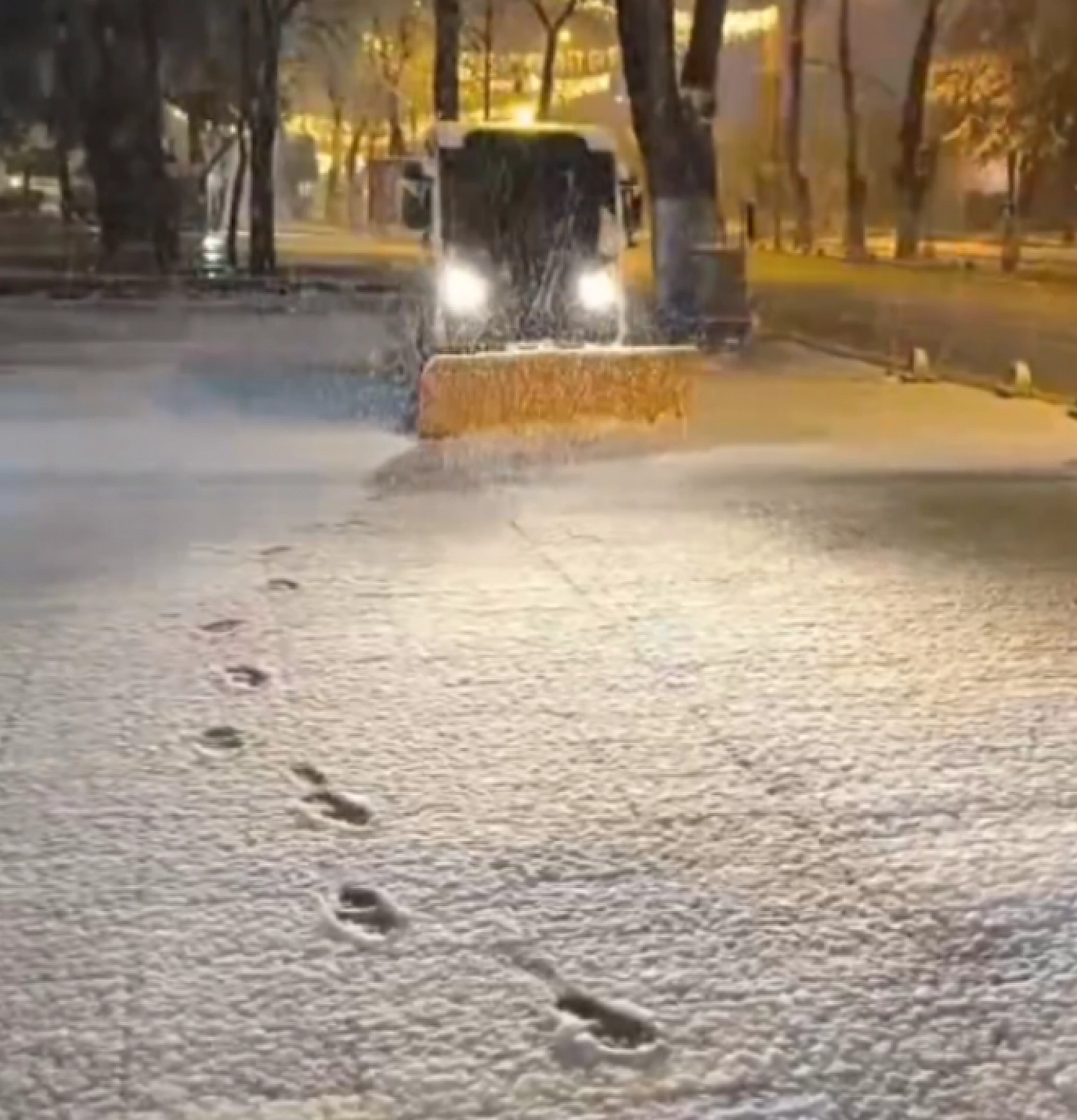 Başkan Er Sürücüleri Uyardı! ! Kış Lastiği Yoksa Trafiğe Çıkmayın