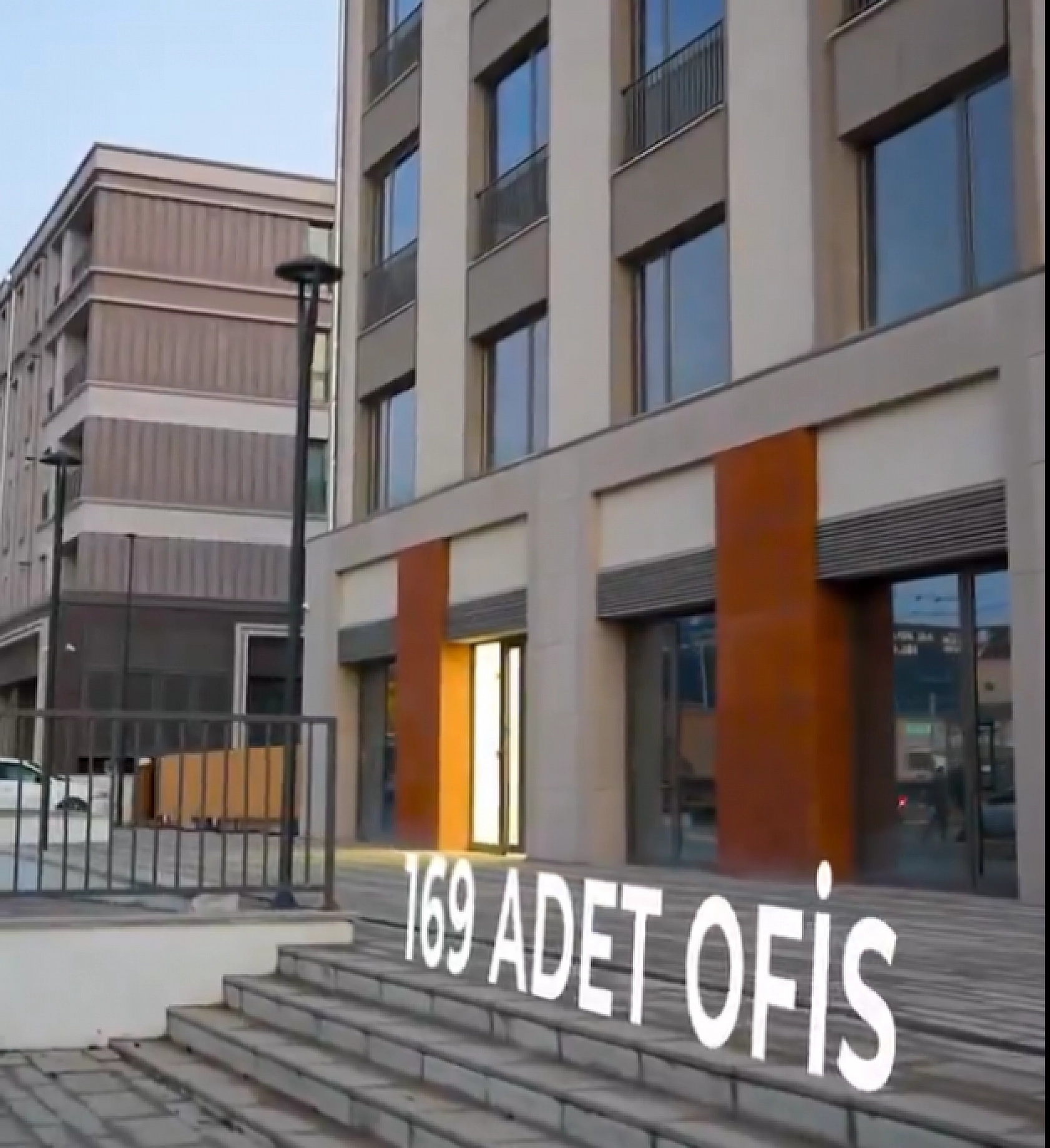 Malatya'nın Ticari Kalbi Geri Döndü: 231 İş Yeri Hak Sahiplerine Dağıtılacak