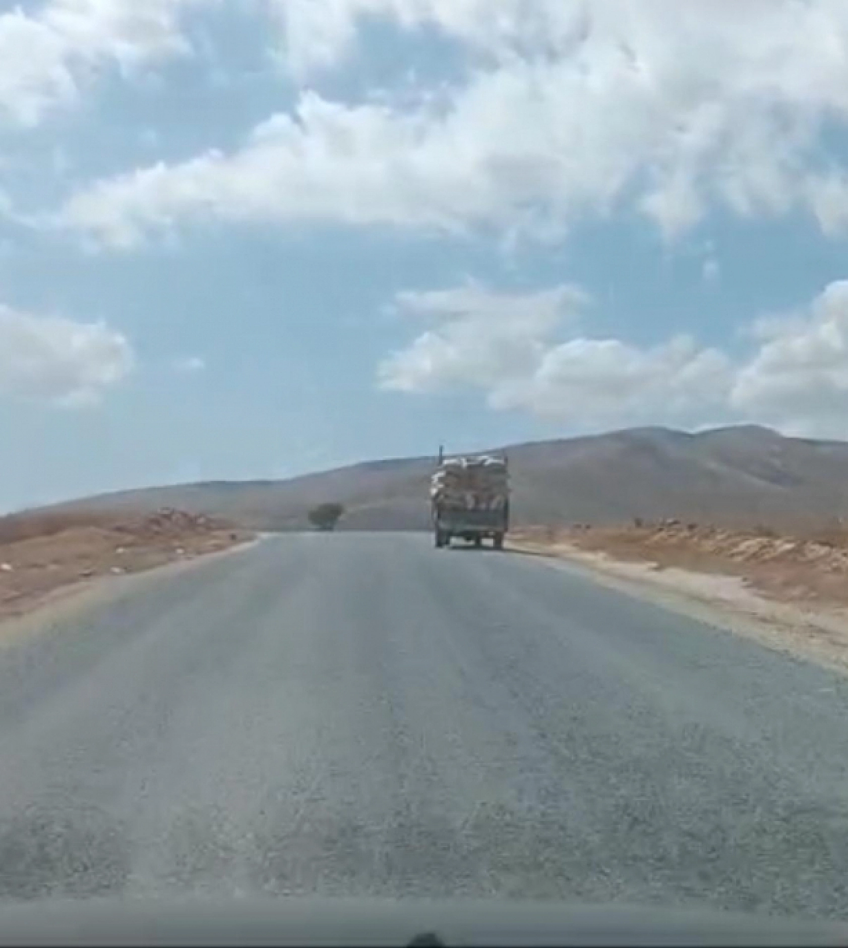 Malatya'ya geç gelen hizmet: Mahalle 2025'te ilk kez asfalt gördü!