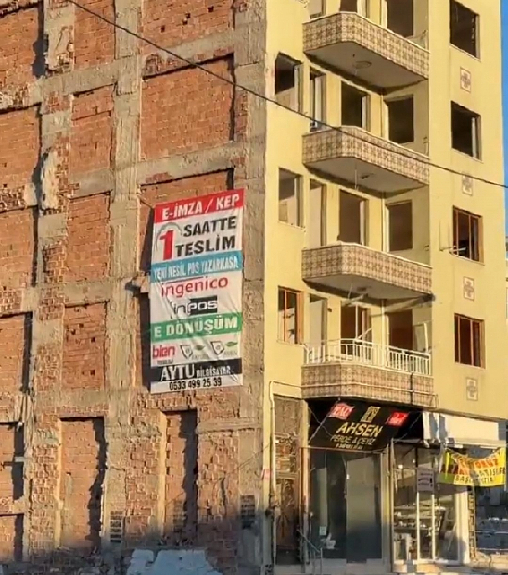 Deprem Sonrası Malatya'da Tehlike Devam Ediyor: Riskli Binalar, Eksik Altyapı Endişe Yaratıyor!