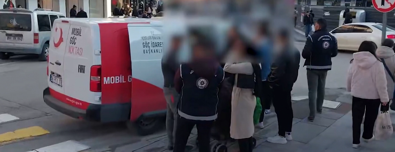 Göçmen operasyonu: 972 Yakalandı