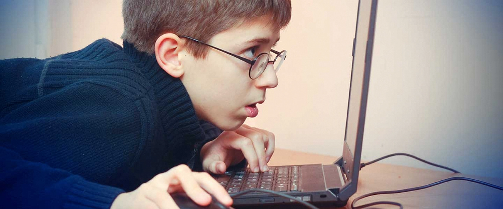 Uzmanlar Uyarıyor: Dijital Bağımlılık Çocuklarda Bu Sorunlara Neden Oluyor