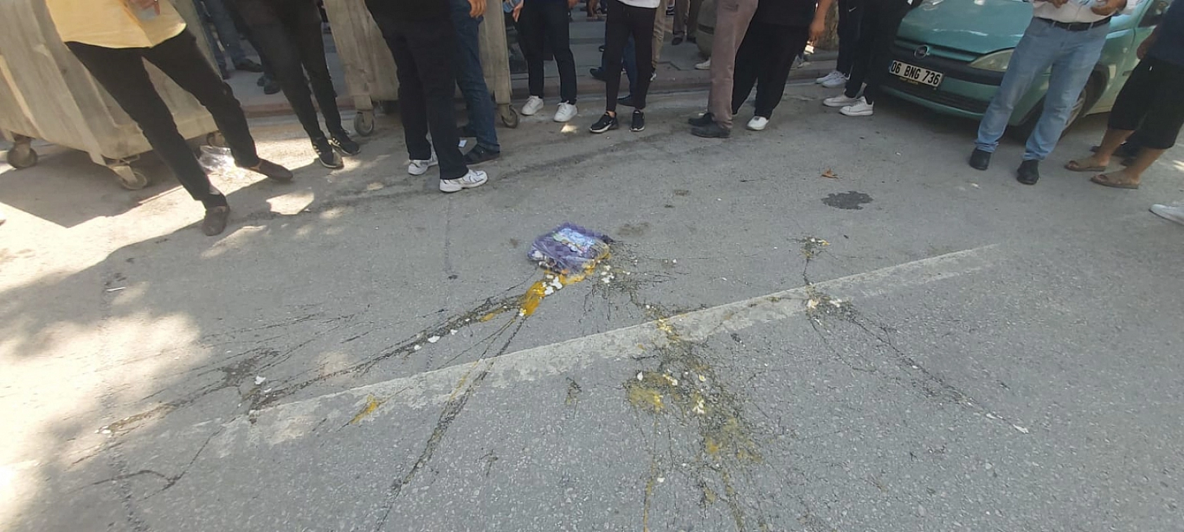 Kışla Caddesi'nde Elektrik Kesintisi Krizi! Milyonlarca Liralık Gıda Çöpe Gitti!