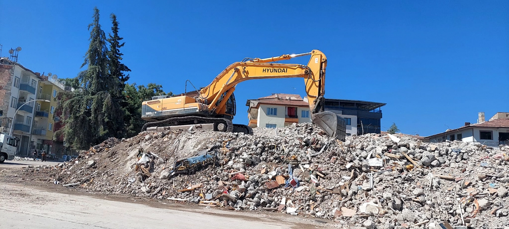 Elbistan'da Eşya Yardımı Yapıldı: Malatya'ya Yardım Yapılacak mı?