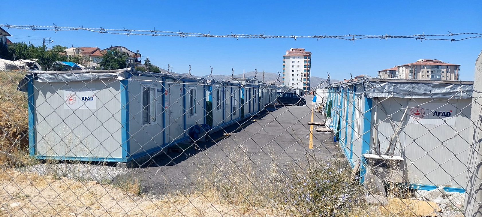 Çamaşırhane kapatılacak, elektrik, internet kesilecek: Konteynerler boşaltılıyor!