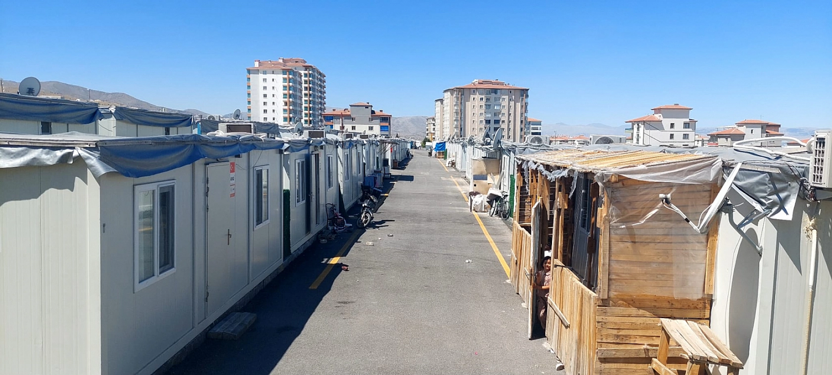 Çamaşırhane kapatılacak, elektrik, internet kesilecek: Konteynerler boşaltılıyor!