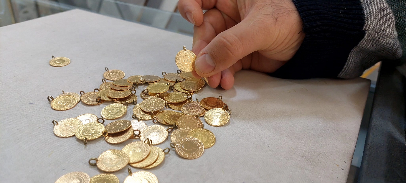 Altın yeni haftaya rekorla başladı!