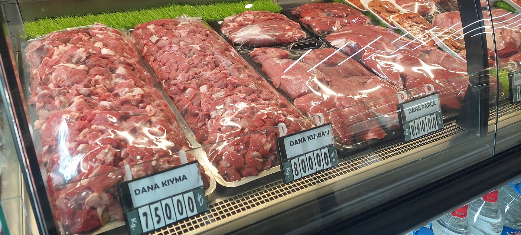 Mutfakta boş tencere dönemi! Kırmızı et fiyatı dört haneli rakamlara koşuyor!