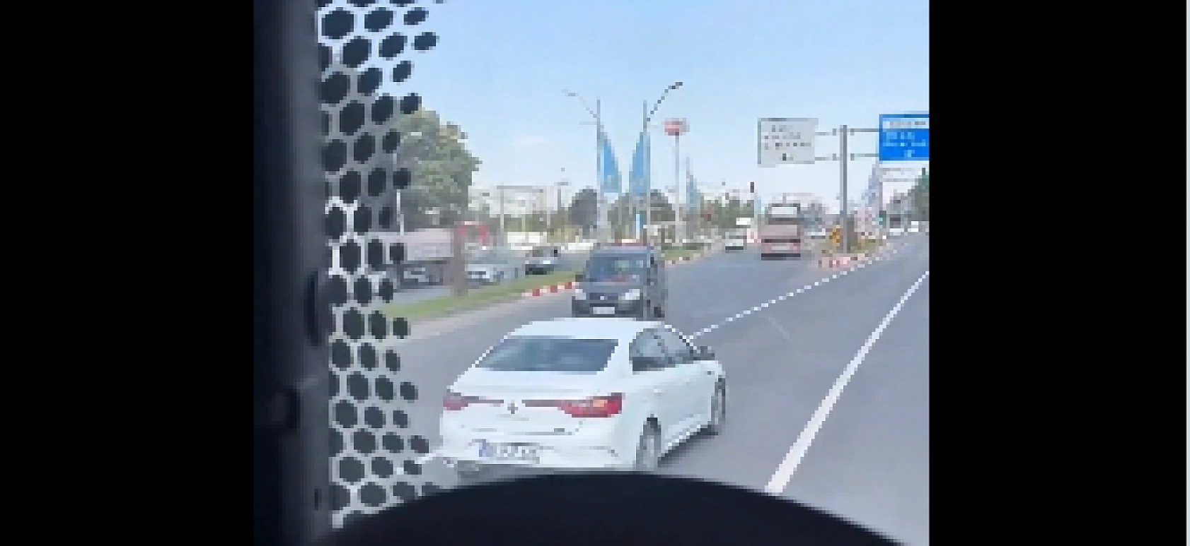 Malatya'da 'Akıllı Kavşak'ta Geri Vites Trafiği: Kavşak mı, Bulmaca mı?