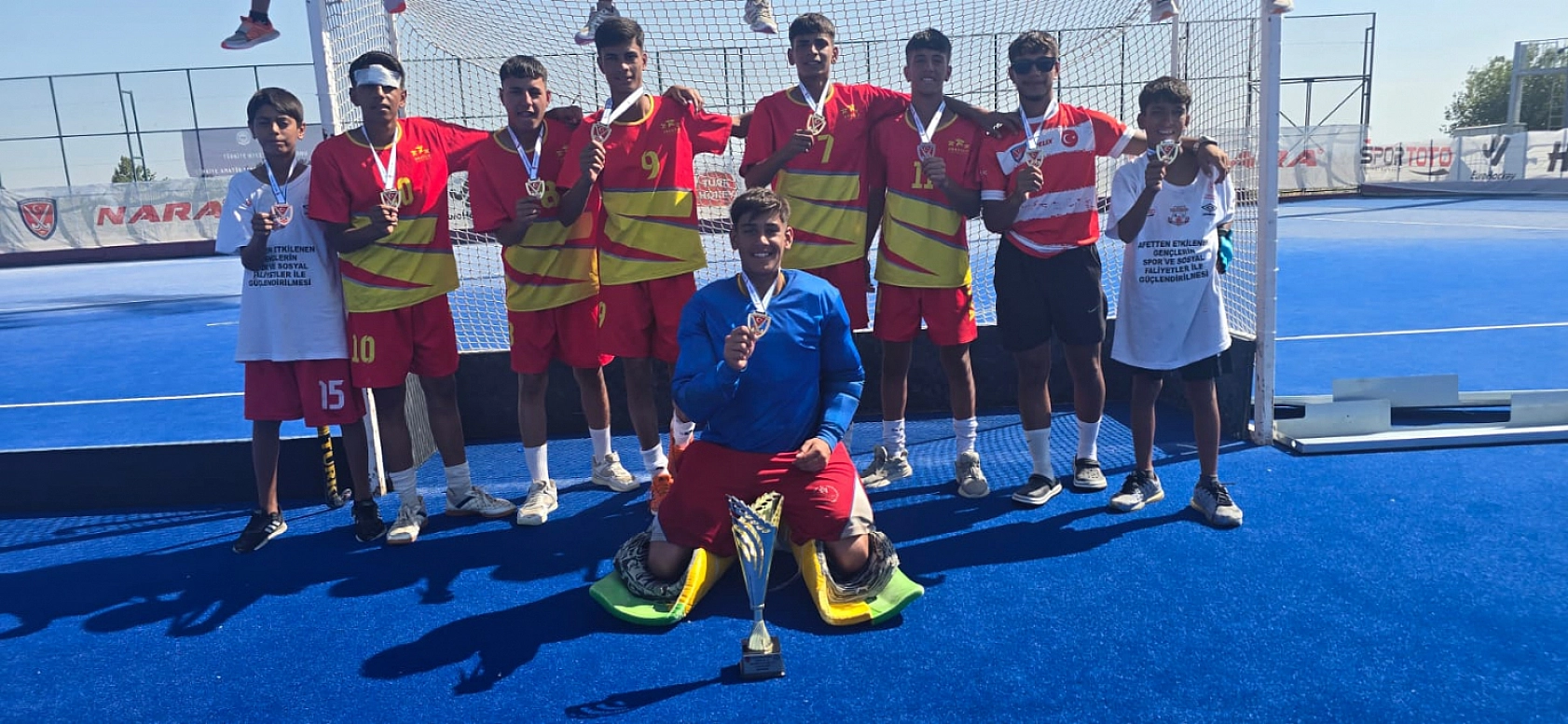 Malatya Hokey şampiyon olarak 1. Lig'e yükseldi