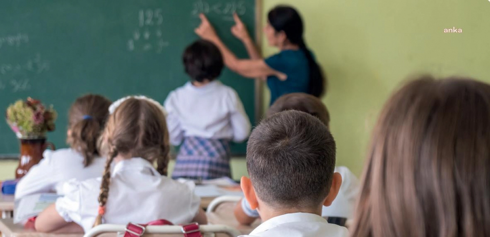 Malatya'da Eğitim Sevinci, Gazze'de Yas: 19 Bin Çocuk Sıralarına Dönemedi