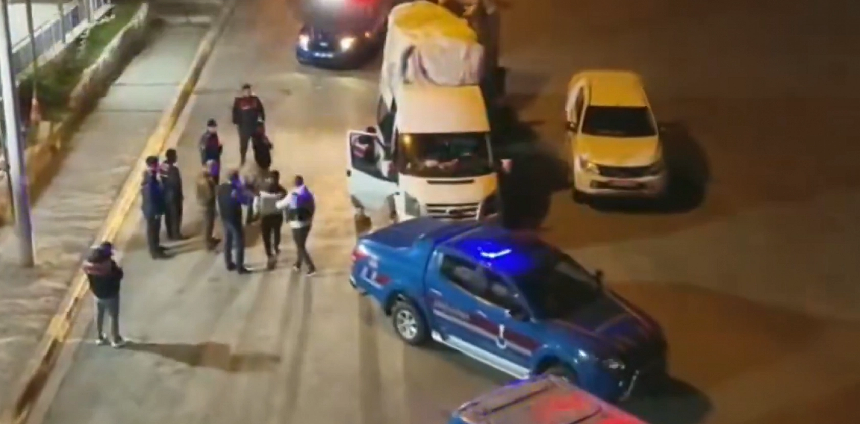 Göçmen operasyonu: 972 Yakalandı