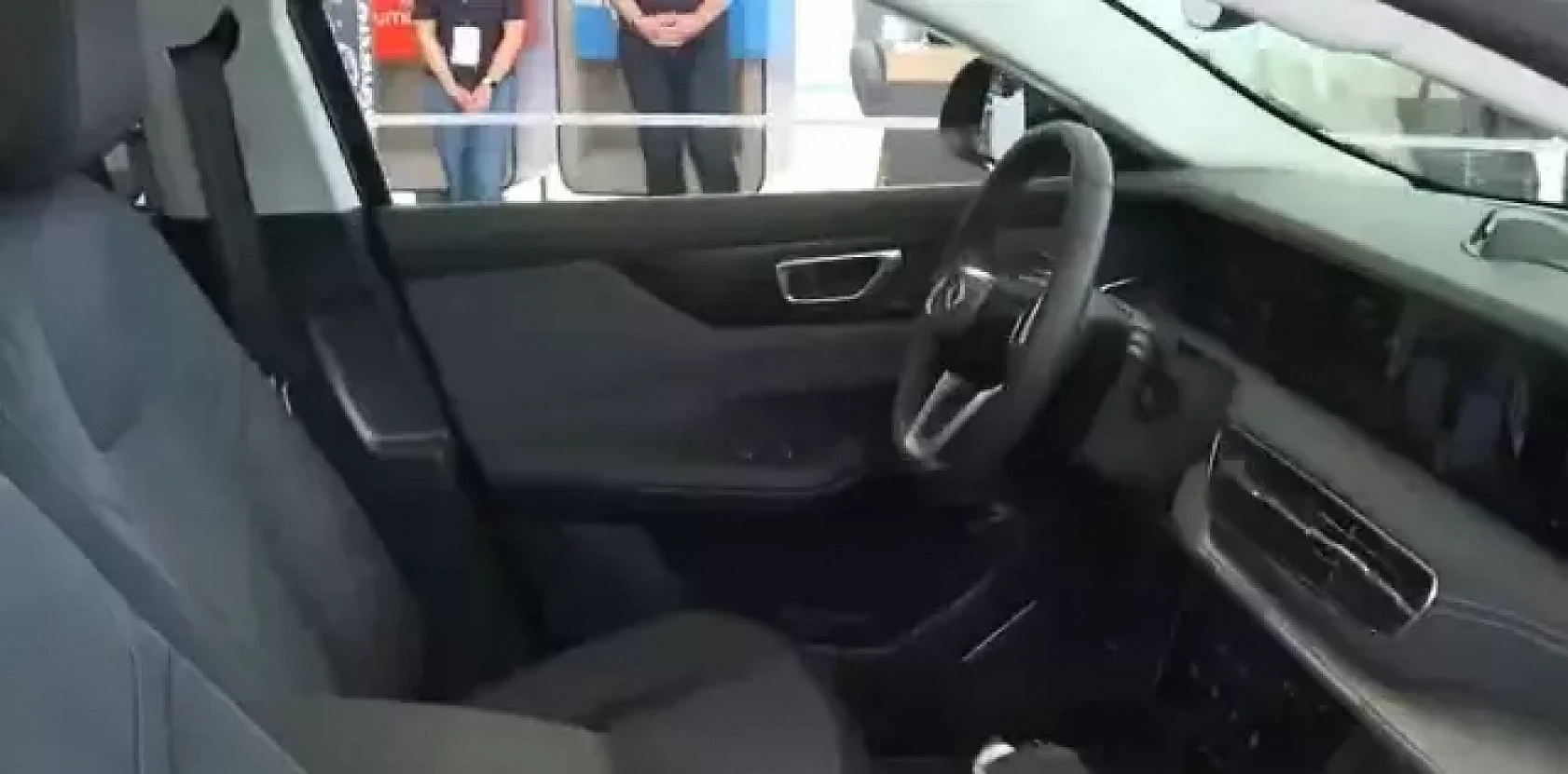 TOGG'un sedan modeli görücüye çıktı! Peki, ne zaman yollarda olacak? İşte merak edilen iç tasarımı...