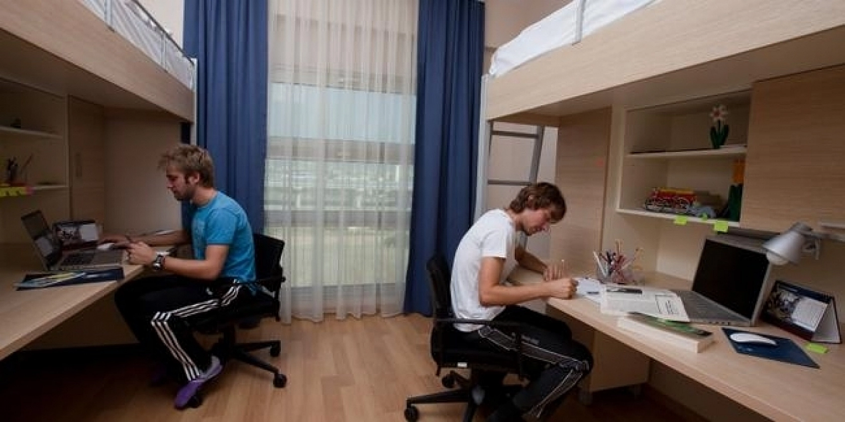 Ekonomik Zorluğun Gölgesinde Öğrenci Olmak: Üniversiteliler Çalışmak Zorunda!