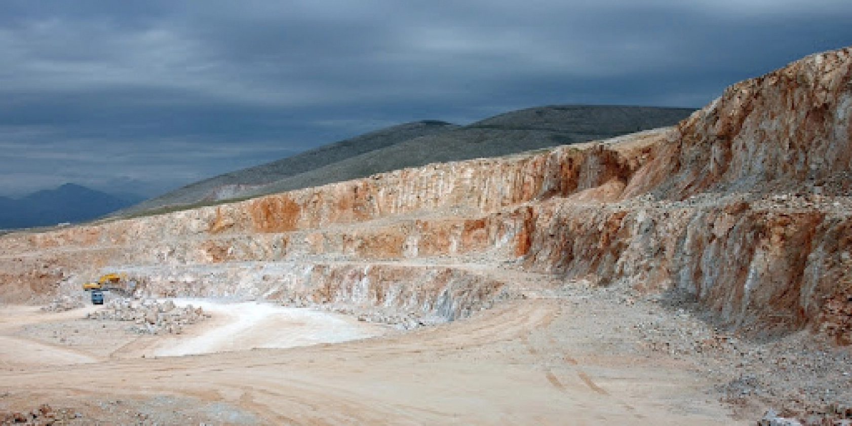 Ağbaba'dan Maden ve Taş Ocağı Uyarısı: Malatya'da Tarım Arazileri Yok Ediliyor!