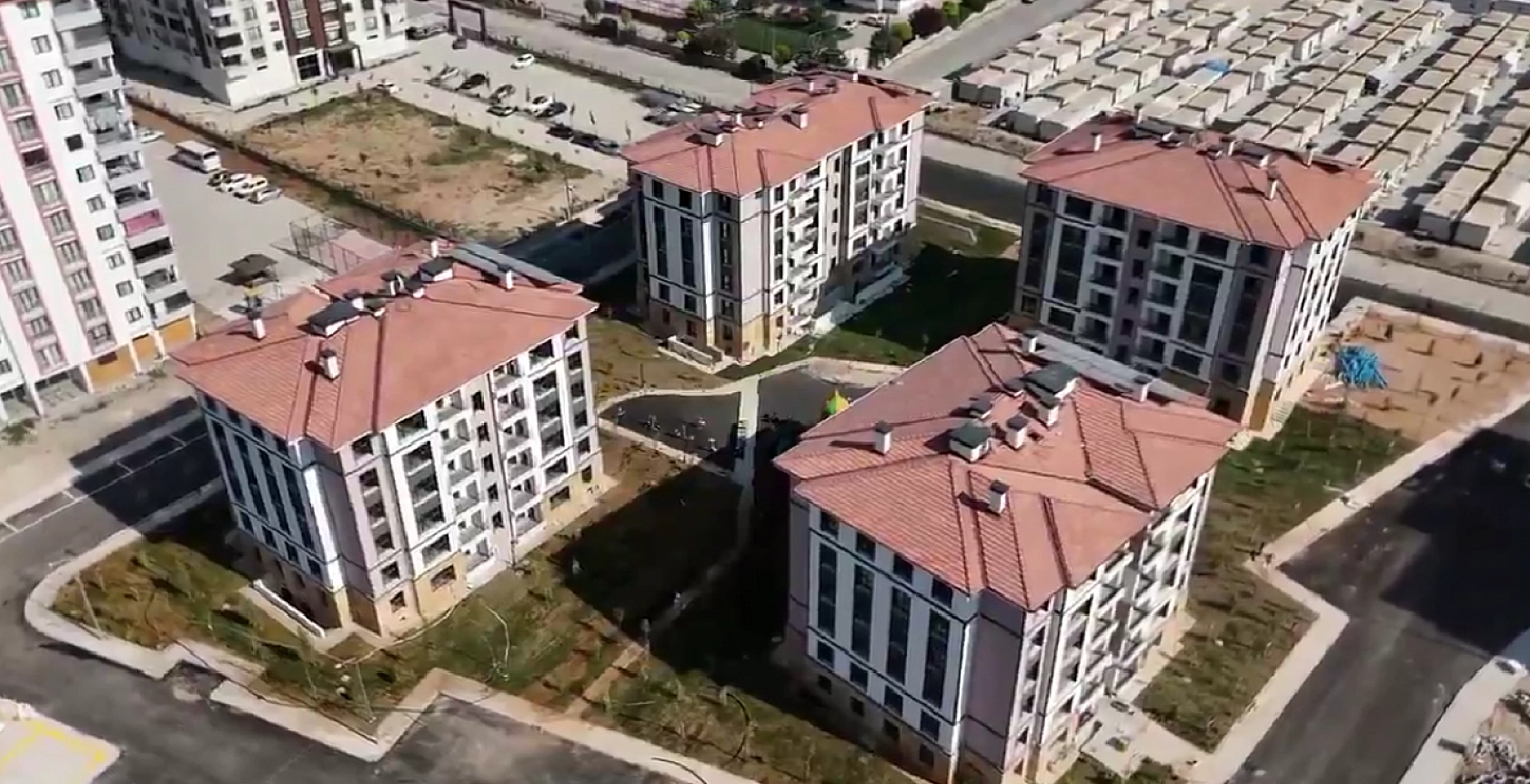 Malatya'da 345 Konut ve 4 Dükkan Sona Gelindi: Vali Yavuz, Son Halini Paylaştı...