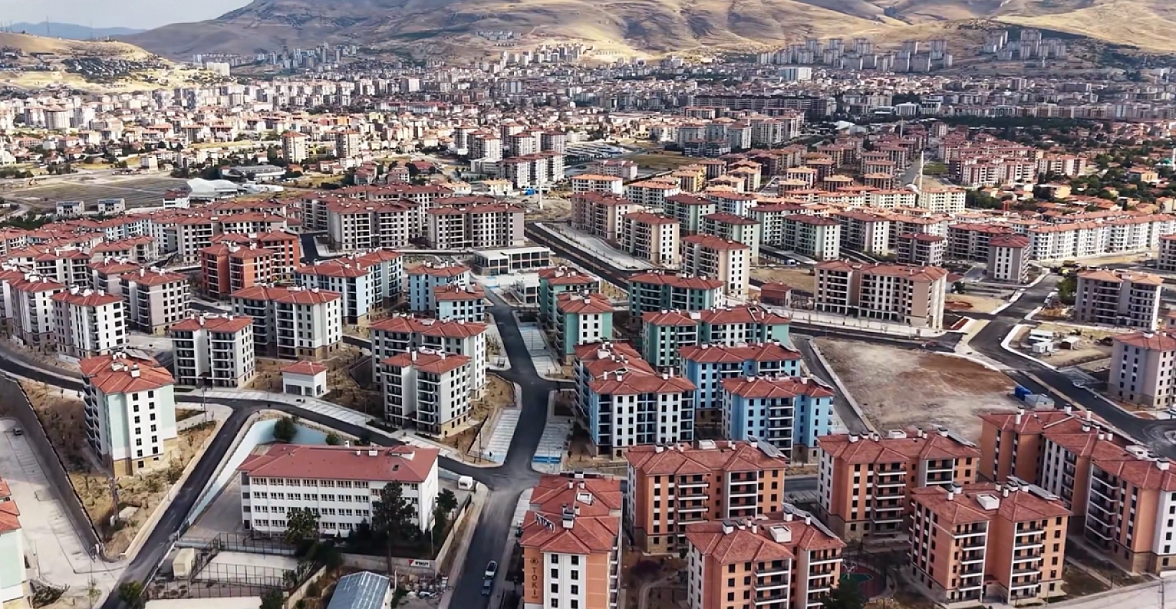 Vali Yavuz müjdeyi vermişti: 3 bin 121 konut teslim ediliyor…