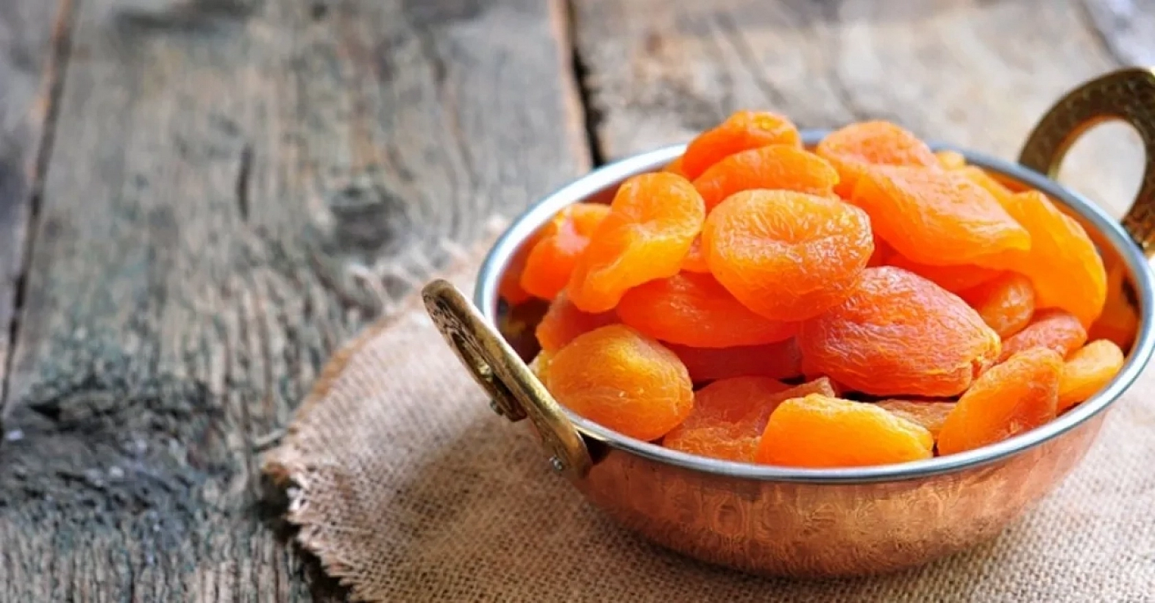 Kuru Kayısı Fiyatı Şaşırttı: Bu Defa Marketler Değil Üretici Kazandı!