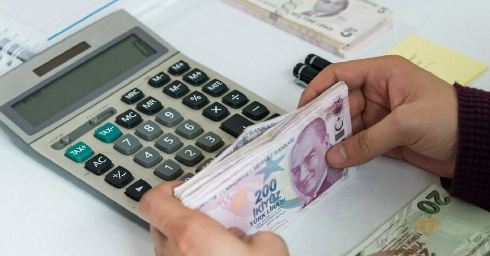Memur ve emeklinin 2026 için pazarlık listesi hazır! İlk 6 ay yüzde 30, İkinci ay yüzde 20.. Daha bitmedi.. İşte dillendirilen rakam