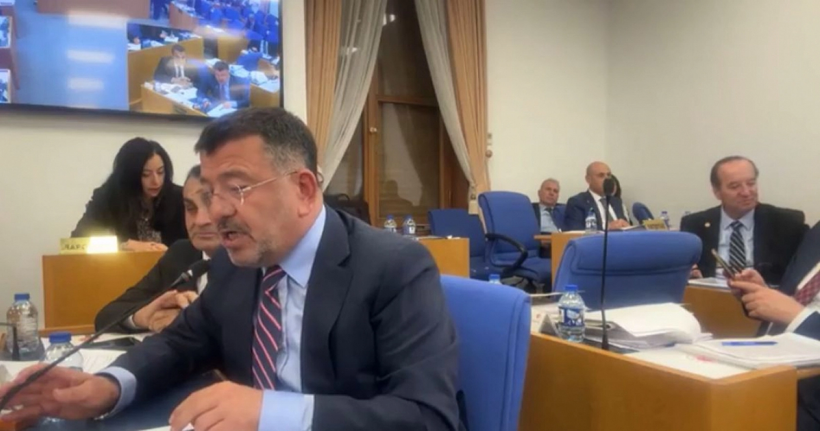 Fiyatlar Dibi Gördü: 50 Kilo Kayısı 1 Çeyrek Altın Ediyor!