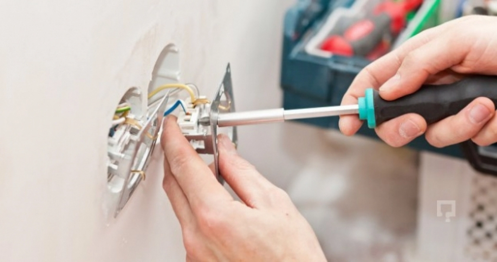 Malatyalılar Dikkat! Prizdeki Kıvılcımlar Yangına Dönüşebilir!