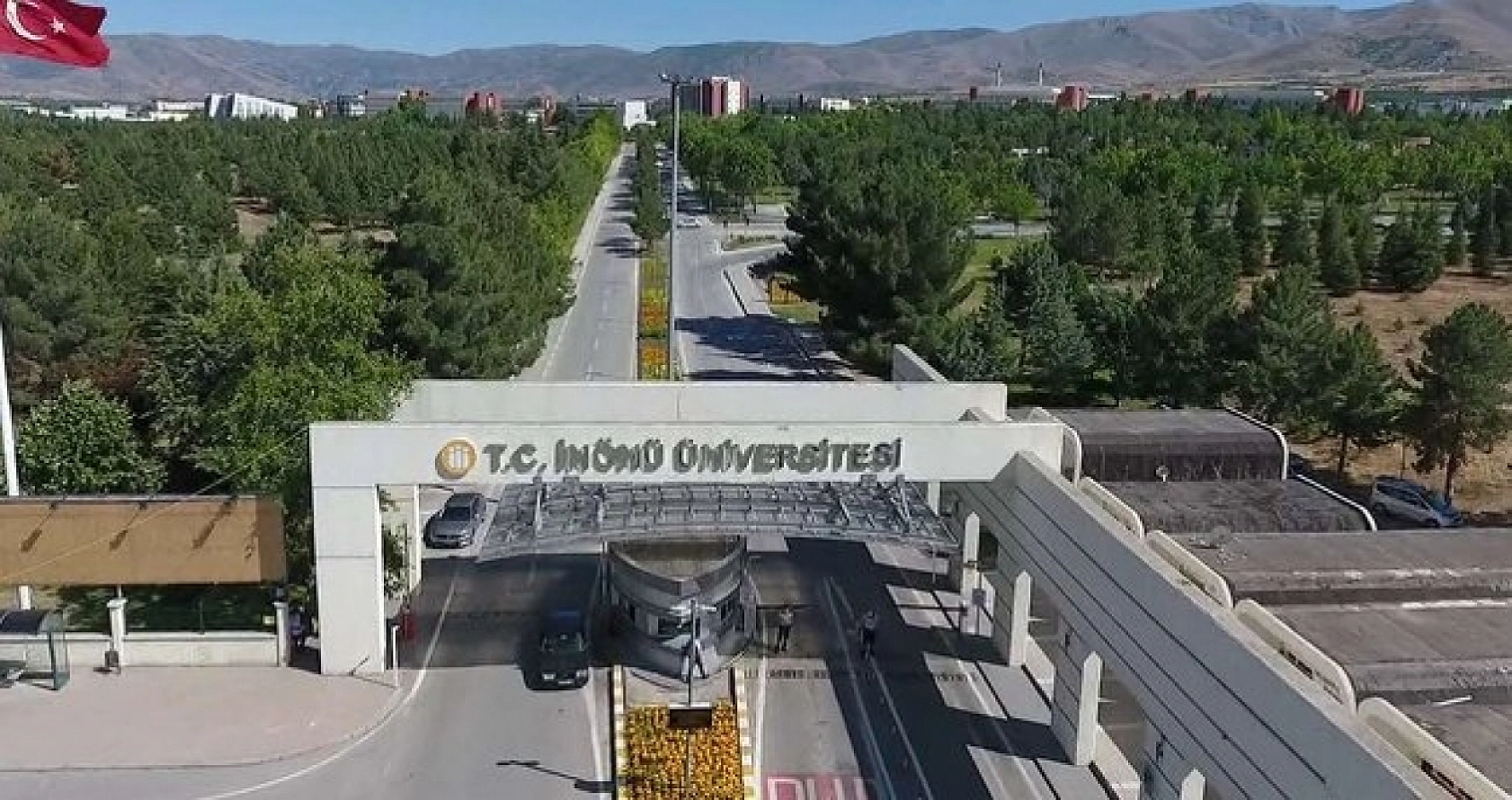 İnönü'ye Yeni Rektör Arayışı Başladı: 8 Yıllık Düşüşün Ardından, İnönü'ye Yeni Vizyon Mu Geliyor?