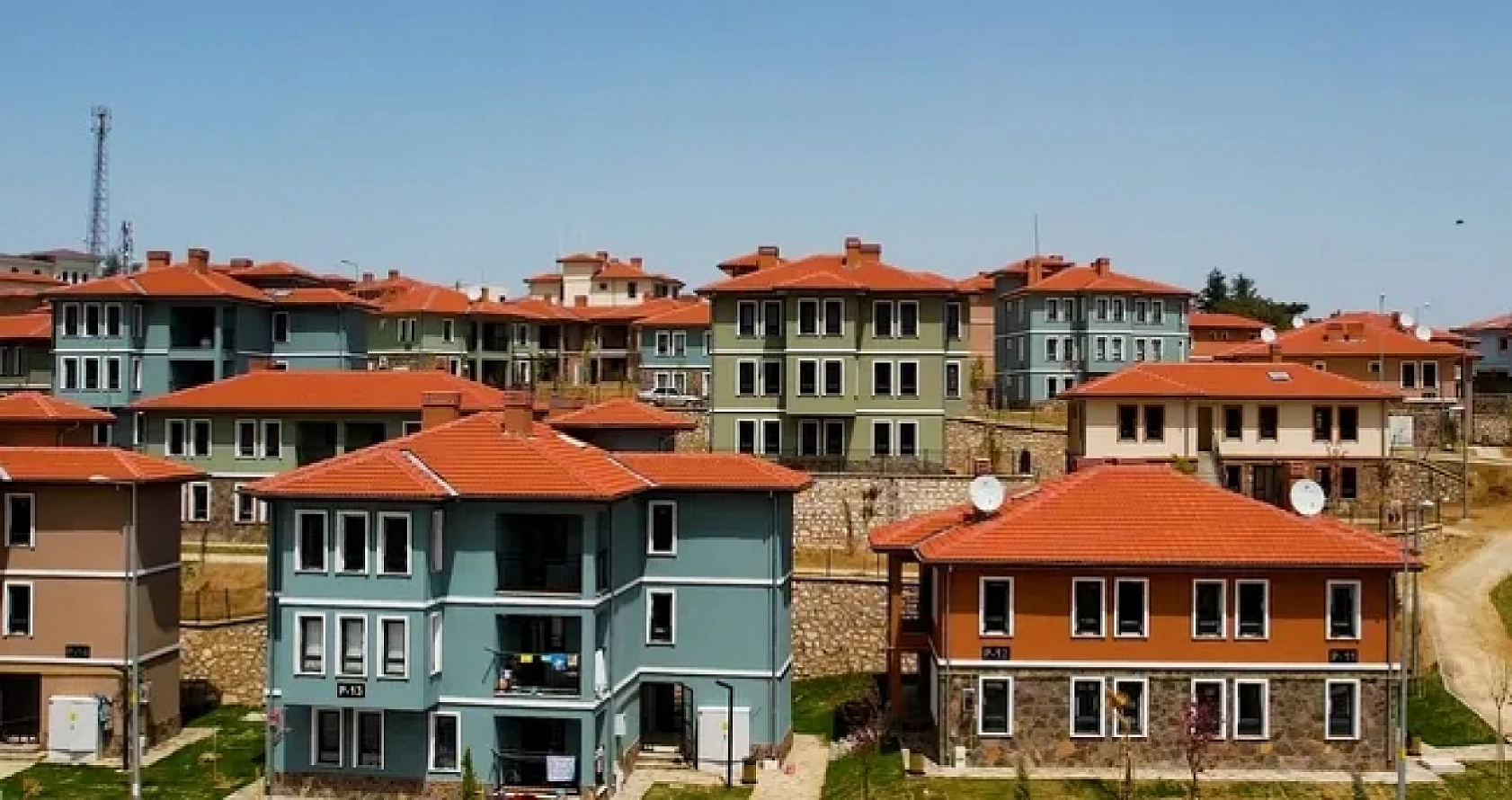 Bakan Kurum Rakamları Paylaştı: 350 Bininci Afet Konutu Hangi İlde Kaç Konut Teslim Edilecek?