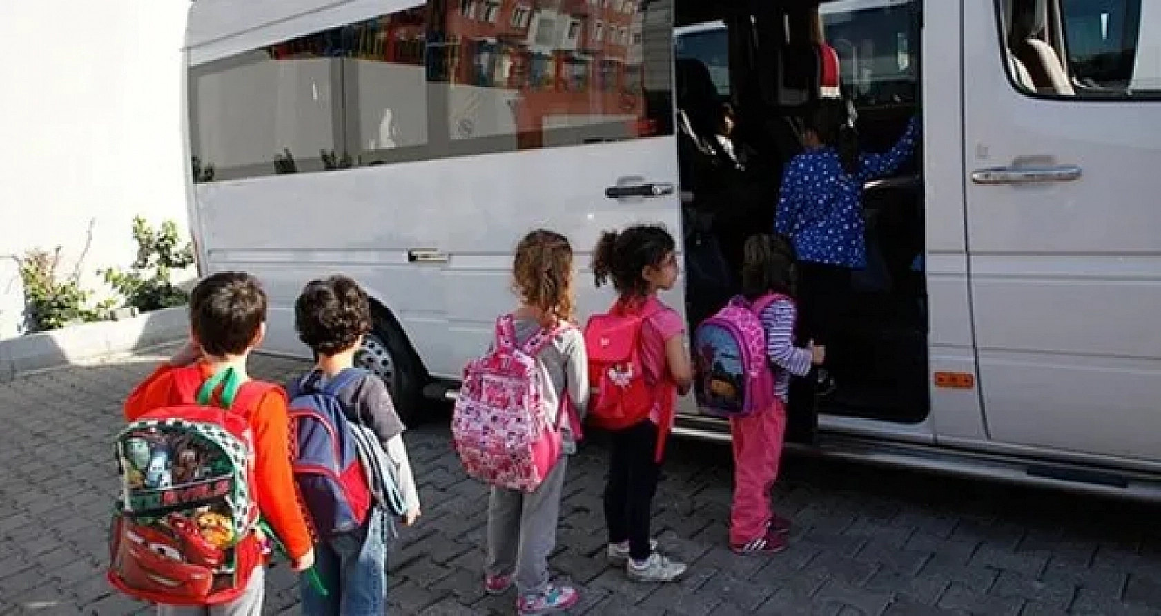 Öğrenci Velilerine Müjde: Büyükşehir Zammı Reddetti!