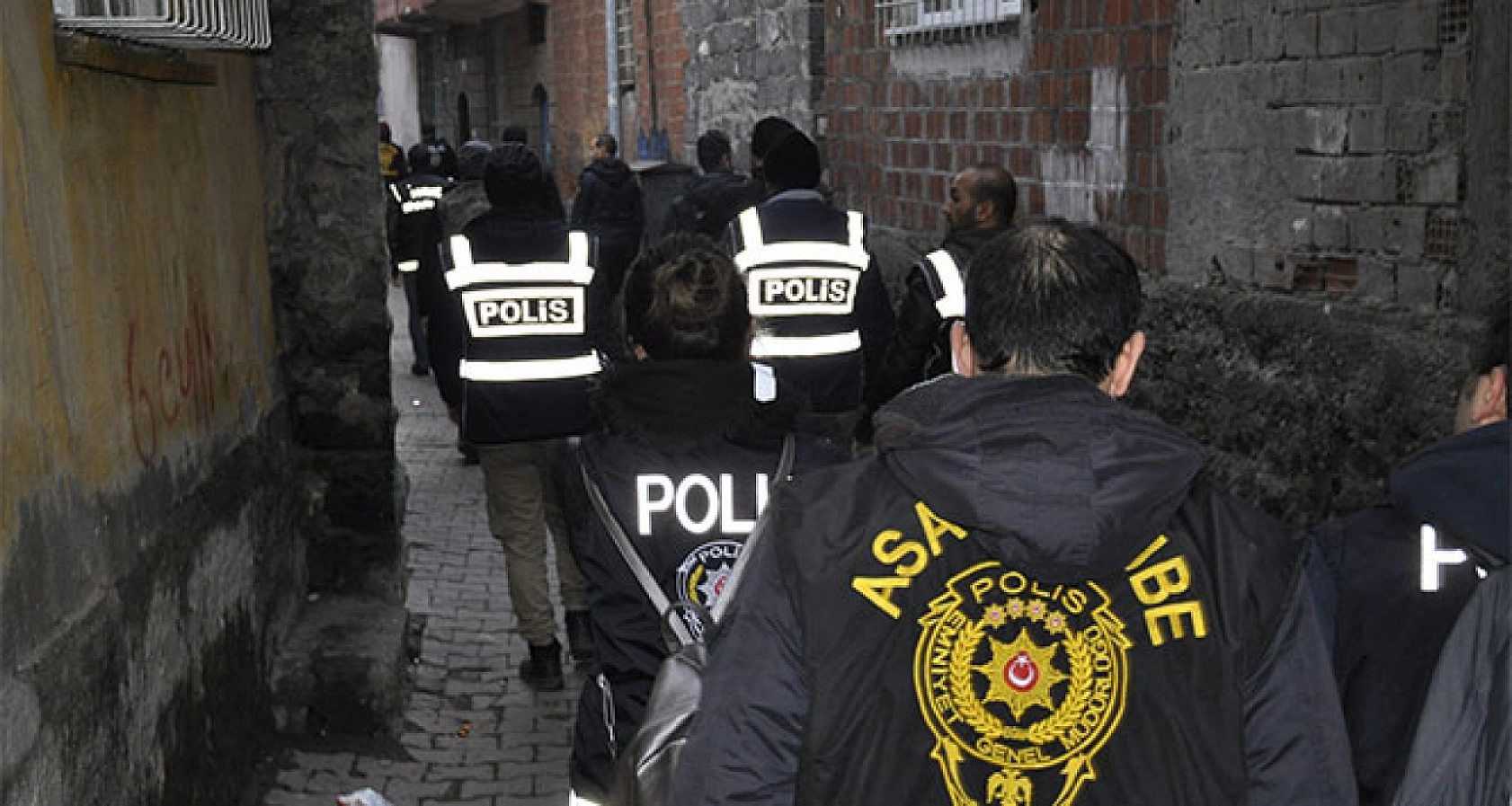 Malatya'da Operasyon İçin Düğmeye Basıldı: Sentetik Ecza ve Silah Ticareti Çökertildi