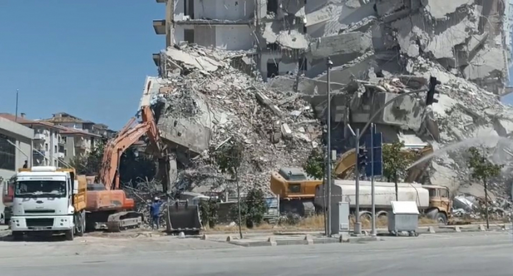 Malatya'da Valiler, Başkanlar Değişiyor! Sistem Değişmiyor | 'Kim Denetliyor'