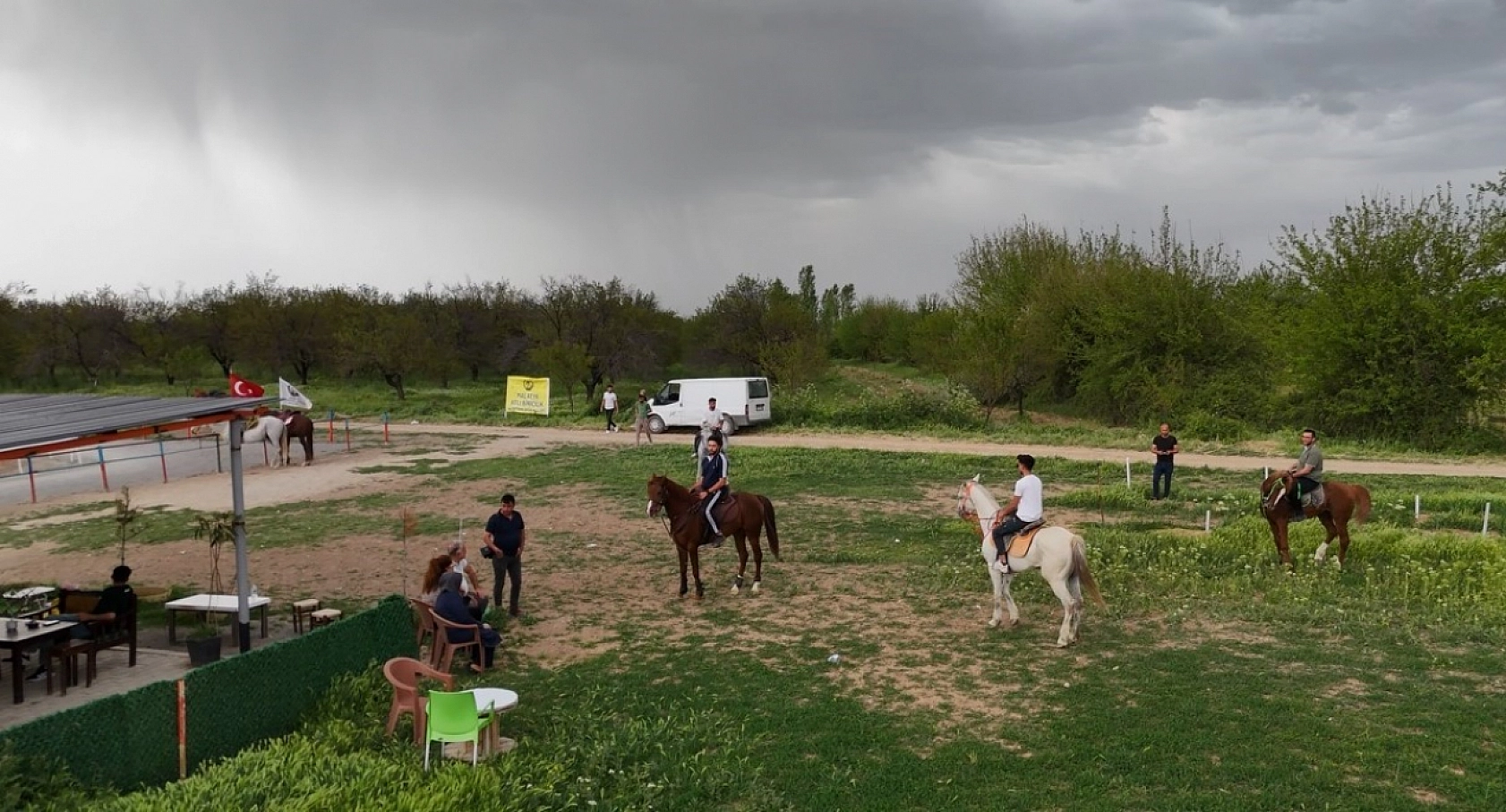 Malatya'da atlı terapiye ilgi artıyor