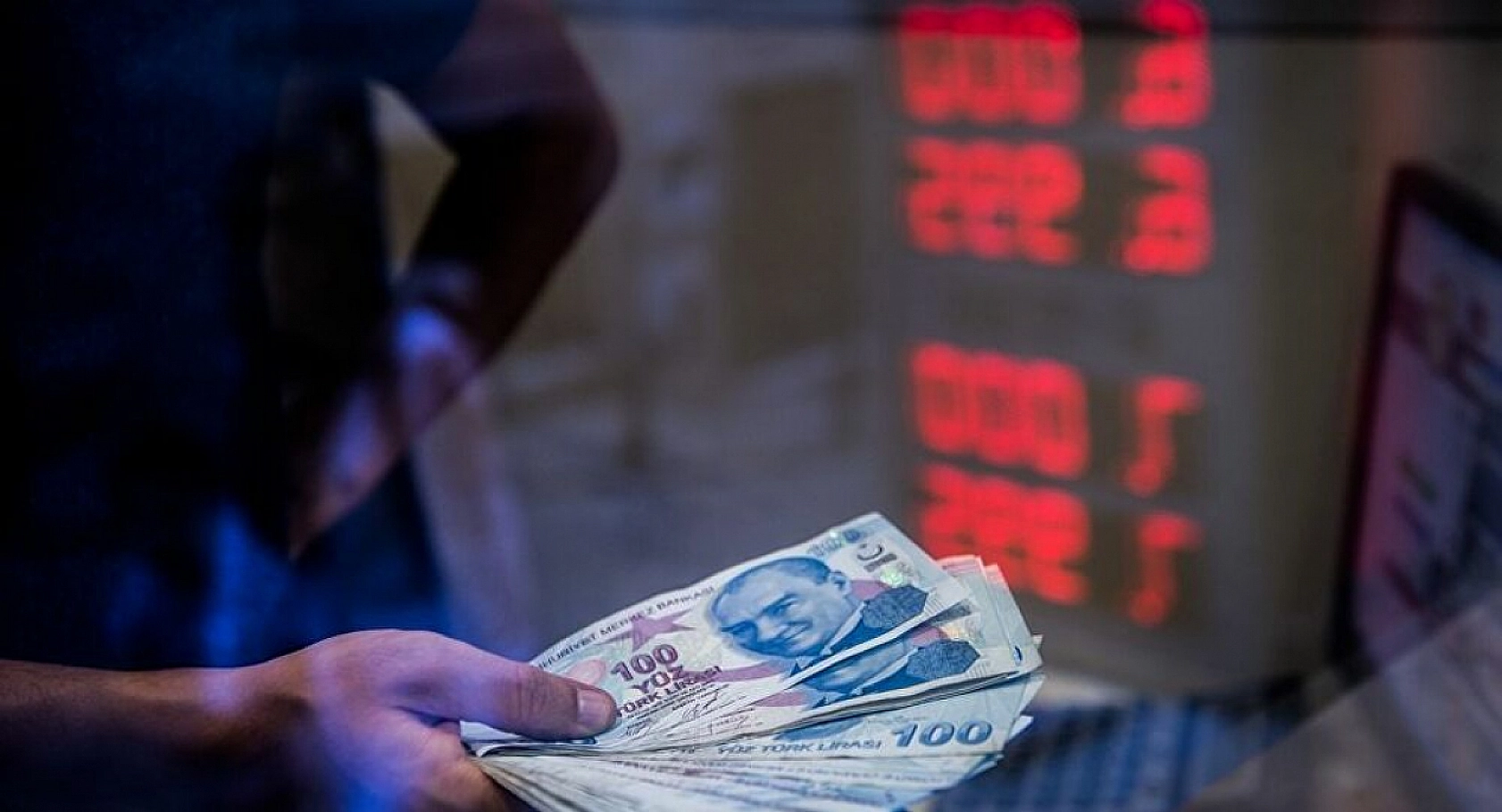 Memurlar Zamma Tepkili: Adaletsiz Artışlar Çözüm Değil…