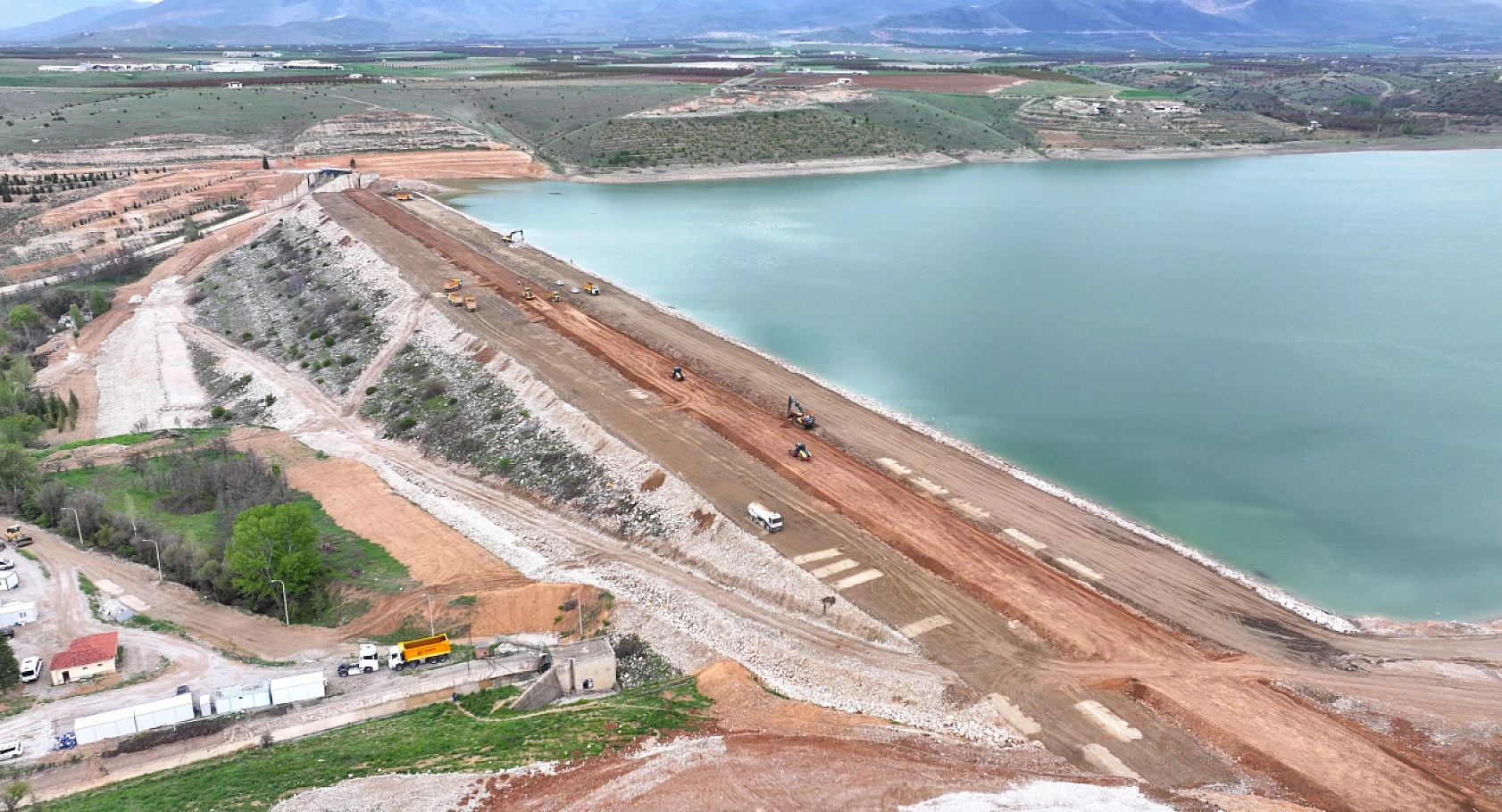 DSİ'den Malatya'ya müjde: 106 bin dekar suya kavuşacak...!