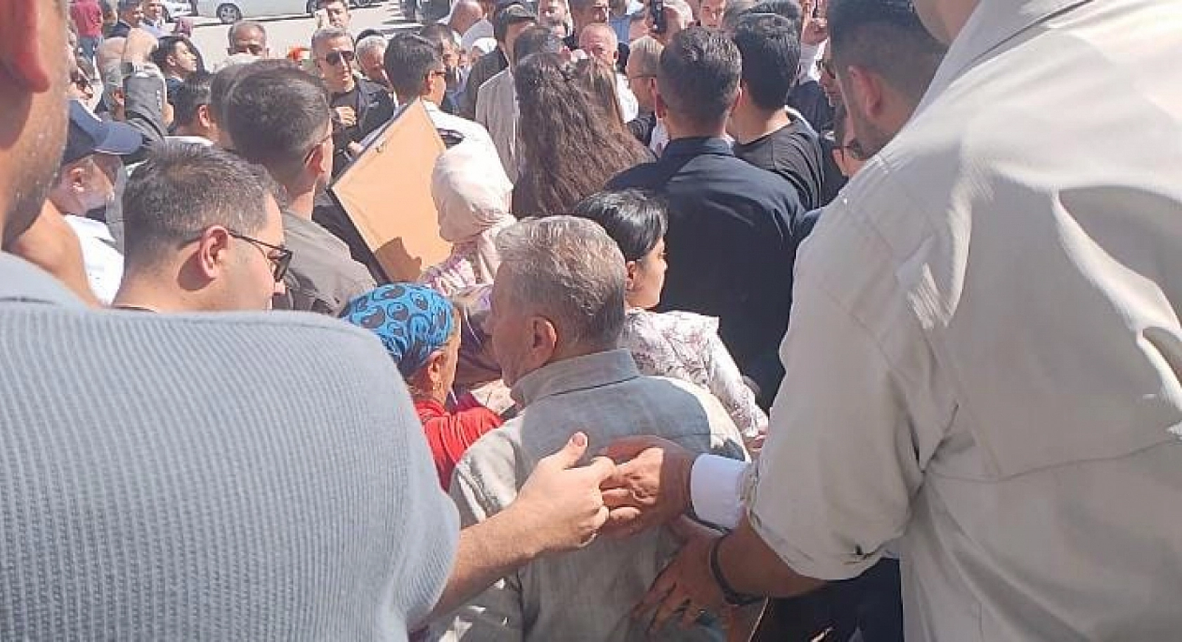 Malatyalı depremzede mağdurları: Bakan Kurum'a ulaşamadı