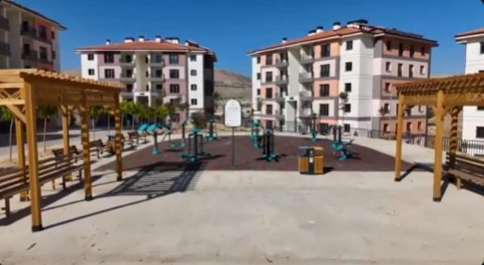 821 konut, 6 dükkan hazır! Malatya'nın iki ilçesinde anahtar teslimi başladı!