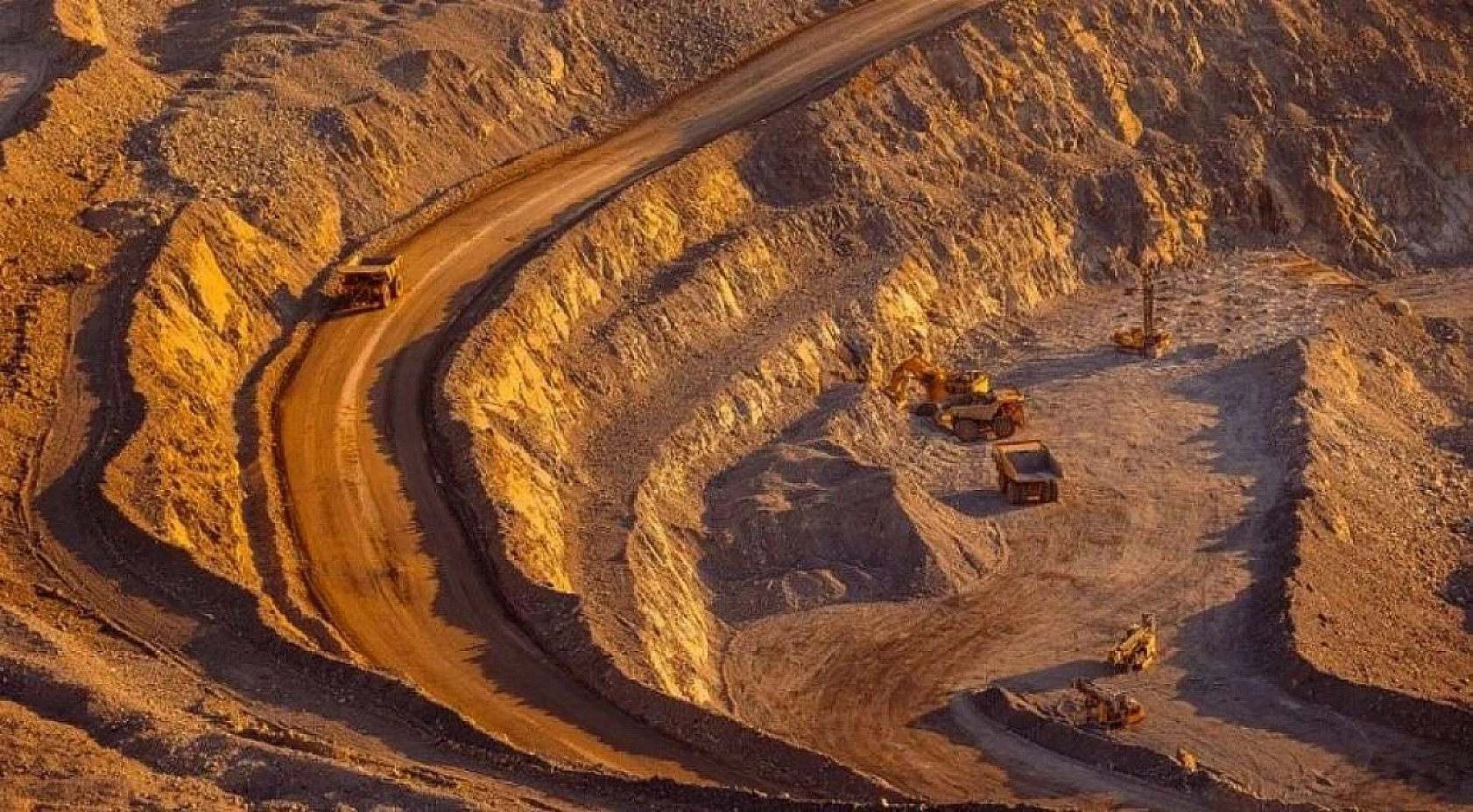 Malatya'nın Geleceği Madenlerin Gölgesinde: Tarım Bitiyor, Su Kuruyor, Yaşam Susuyor.....