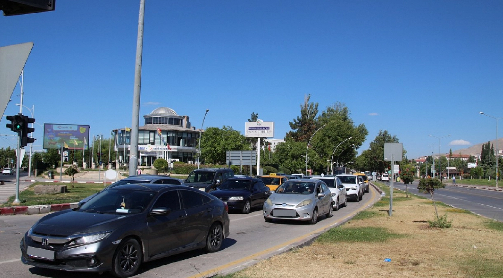 Malatya'da trafik yükü artıyor: 30 günde yüzlercesi eklendi!