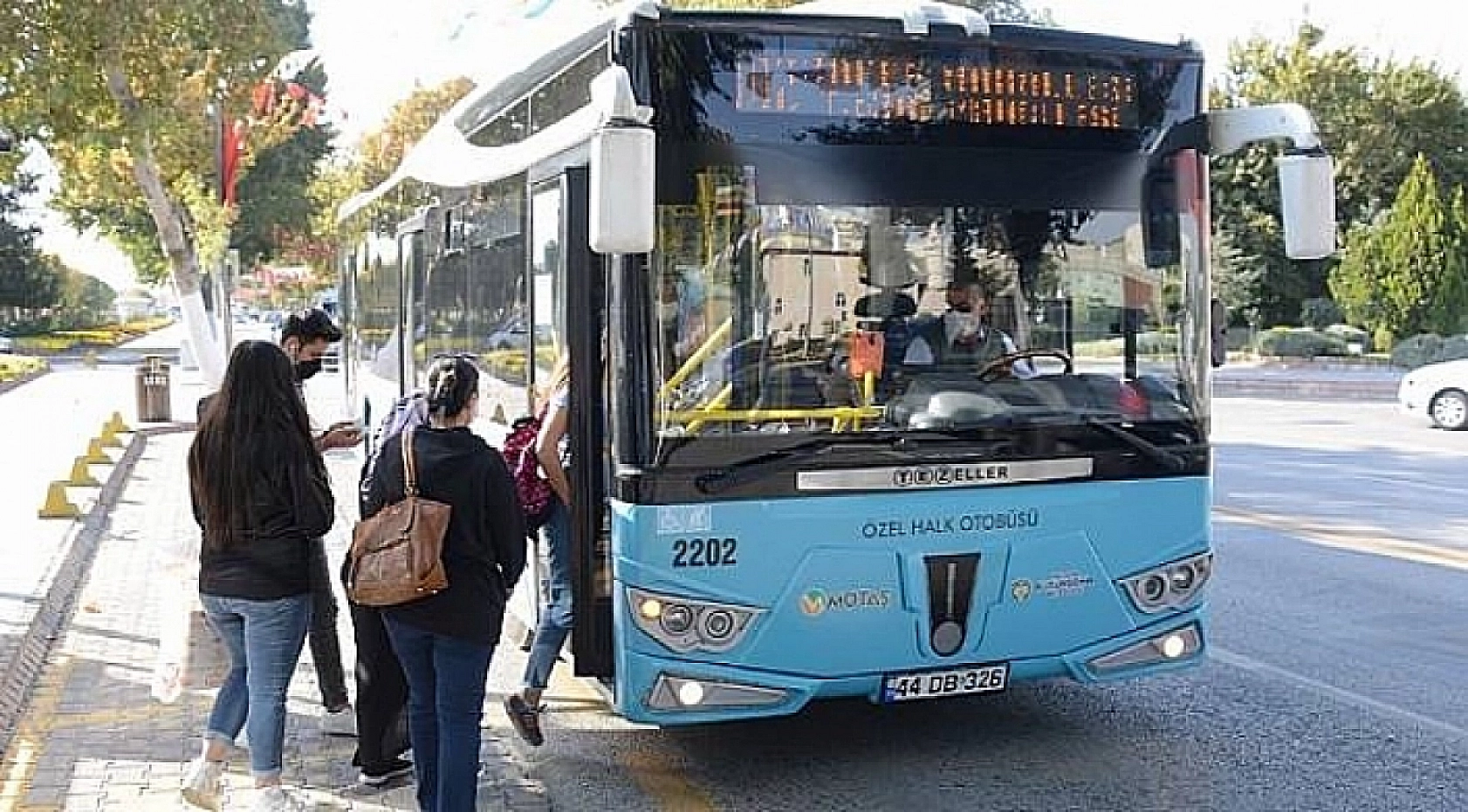Malatyalılar Ulaşım Zammına Tepkili: 'Evini, İşini Kaybeden Şehre Maliyetli'