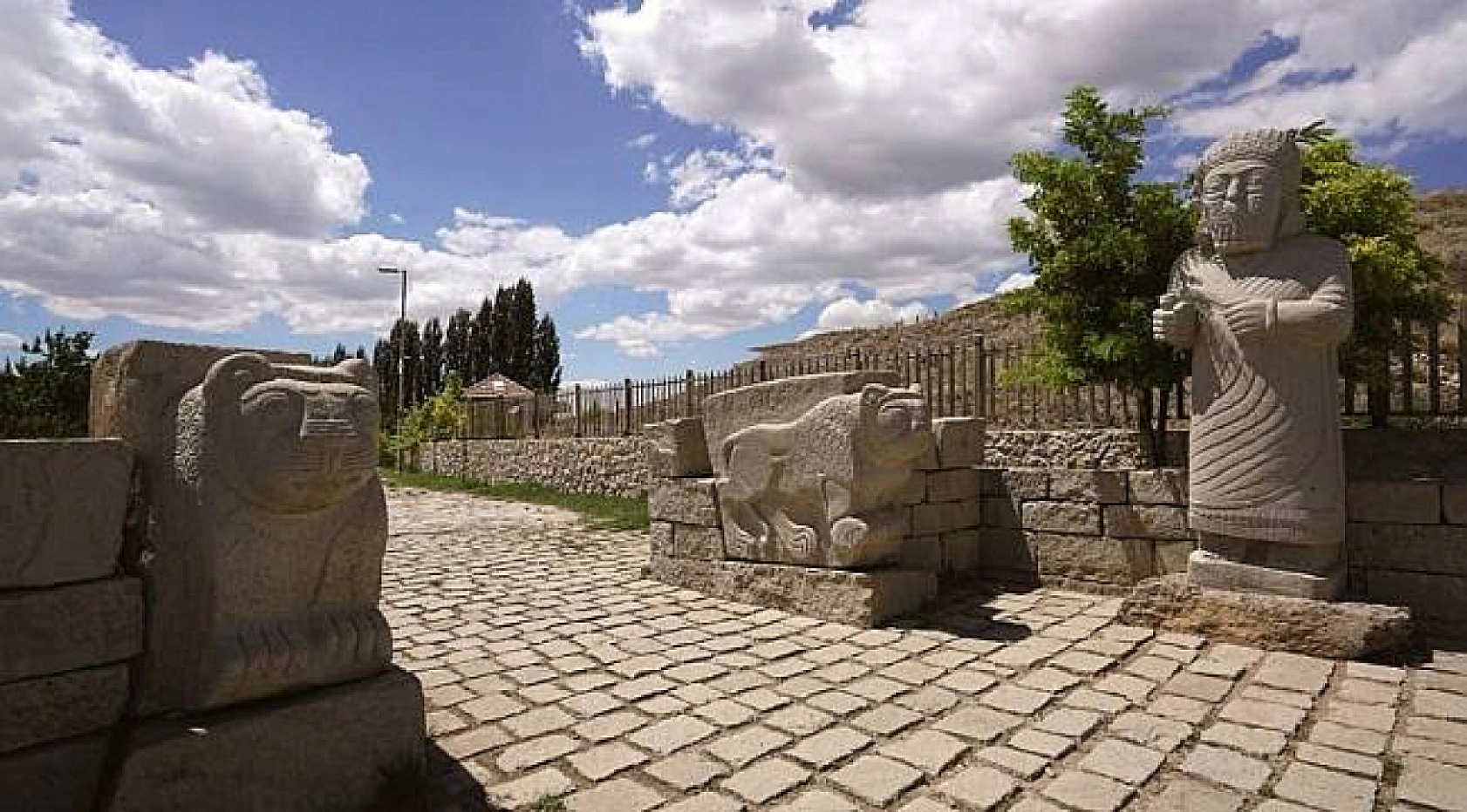 Malatya'da Gezilebilecek Yerler: Arslantepe Höyüğü Nerede? Nasıl Gidilir? İşte Yanıtı....