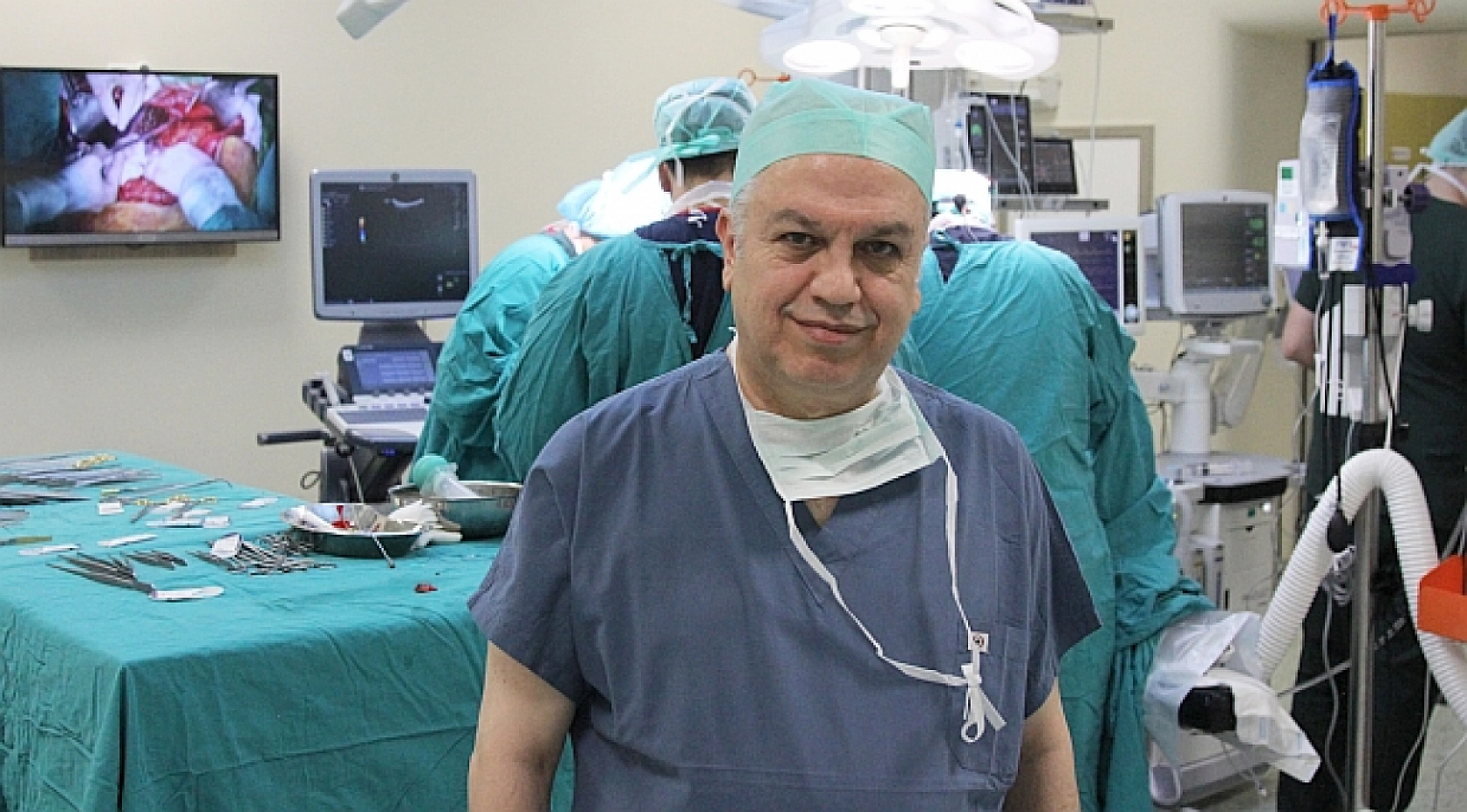 YÖK Başkanı'ndan Övgü: İkinci Kez 7'li Çapraz Karaciğer Nakli Gerçekleştirildi!