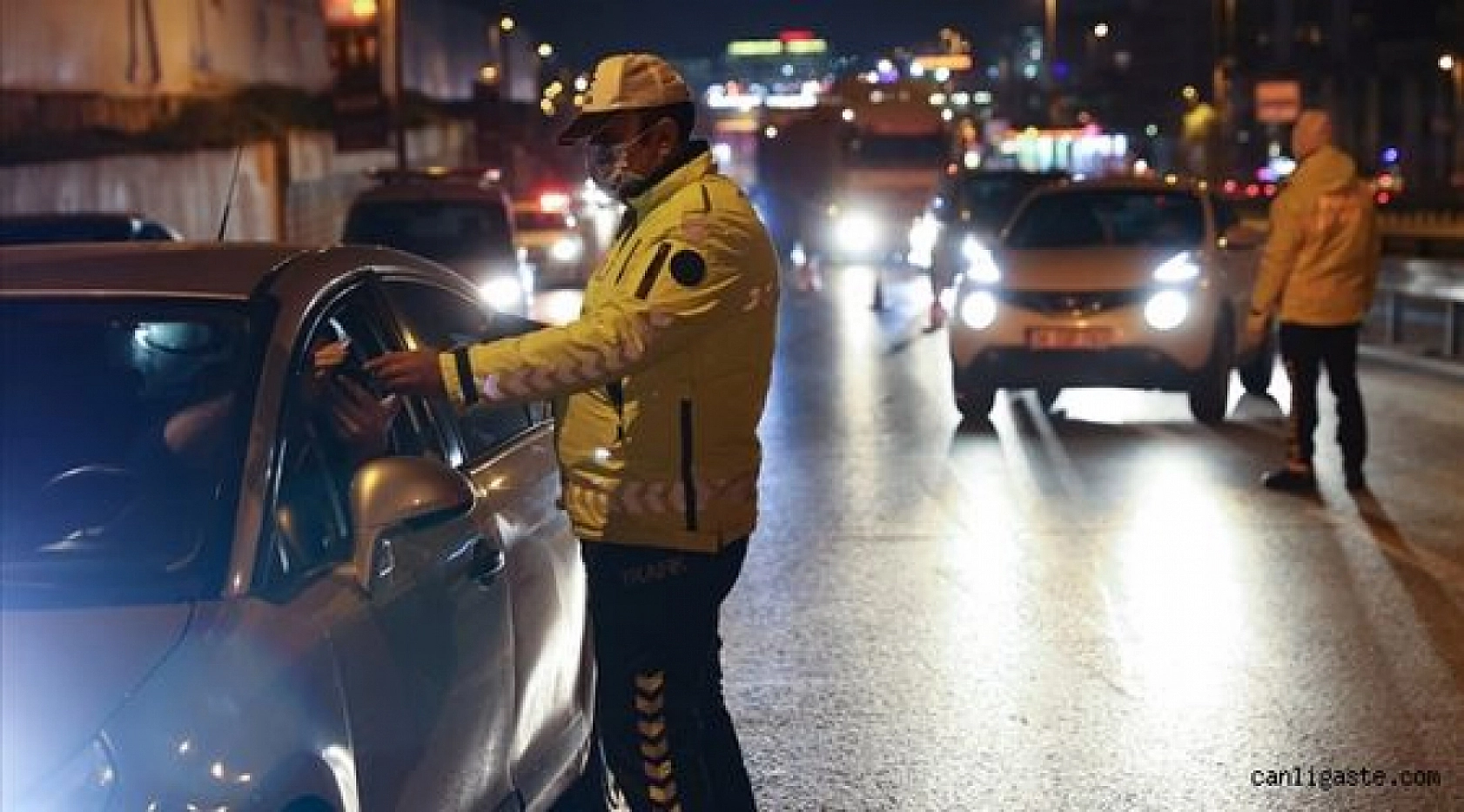 Araç Sahipleri Dikkat! 2025'te Ağır Cezalar Geliyor...! Kimseye Af Tanınmayacak...