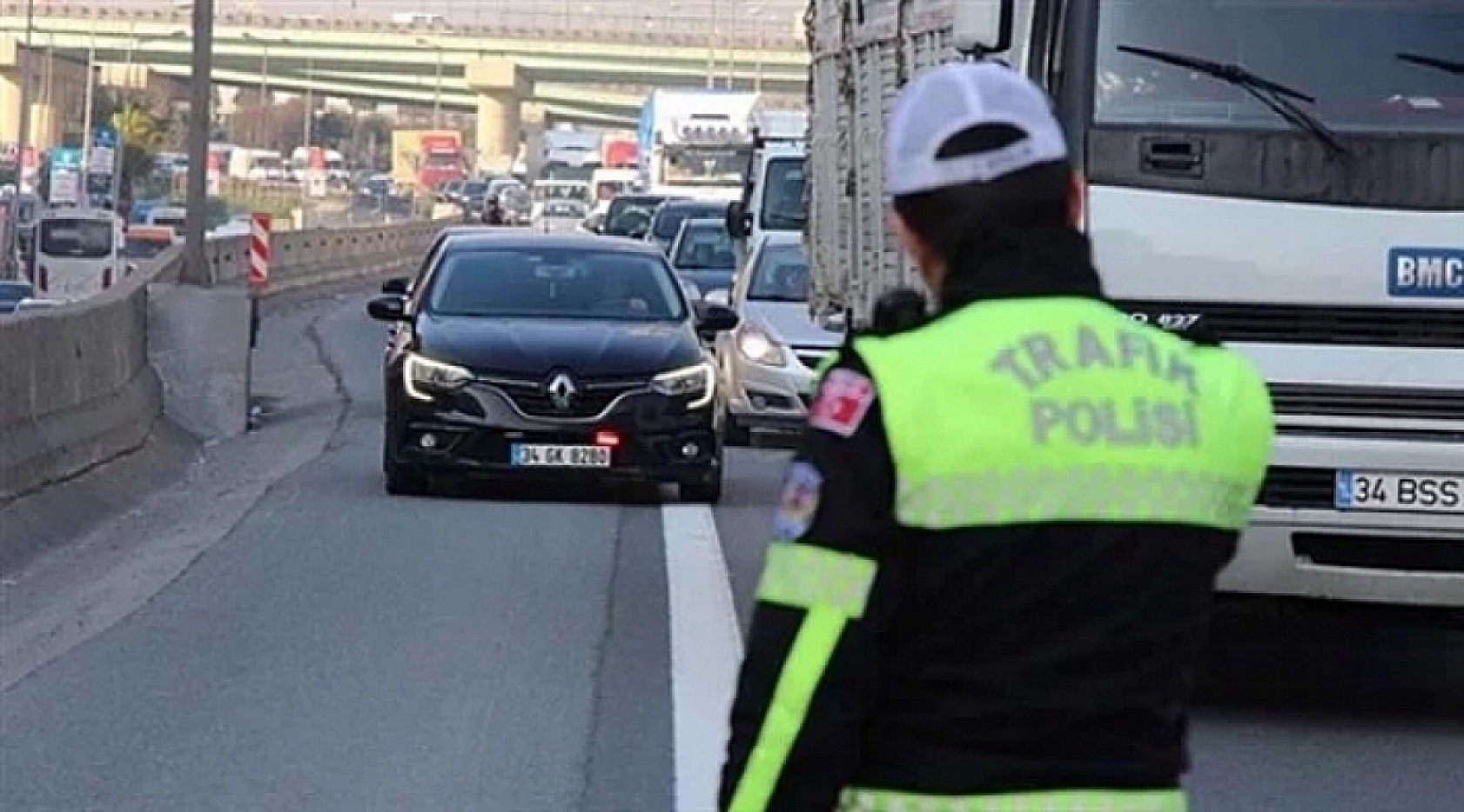 Malatya'da Trafikte Yeni Dönem Başlıyor: 'Kolonya Sürdüm' Bahanesi Tarih Oluyor,