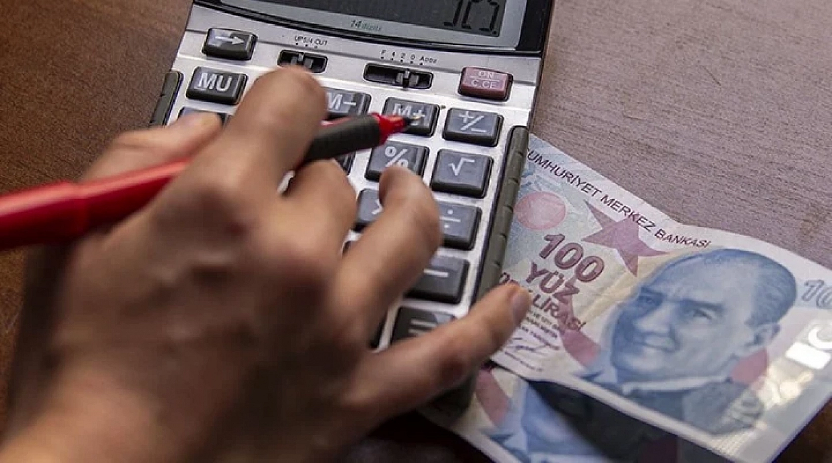 TESK uyardı: Esnaf bankadaki parasına ulaşamıyor!