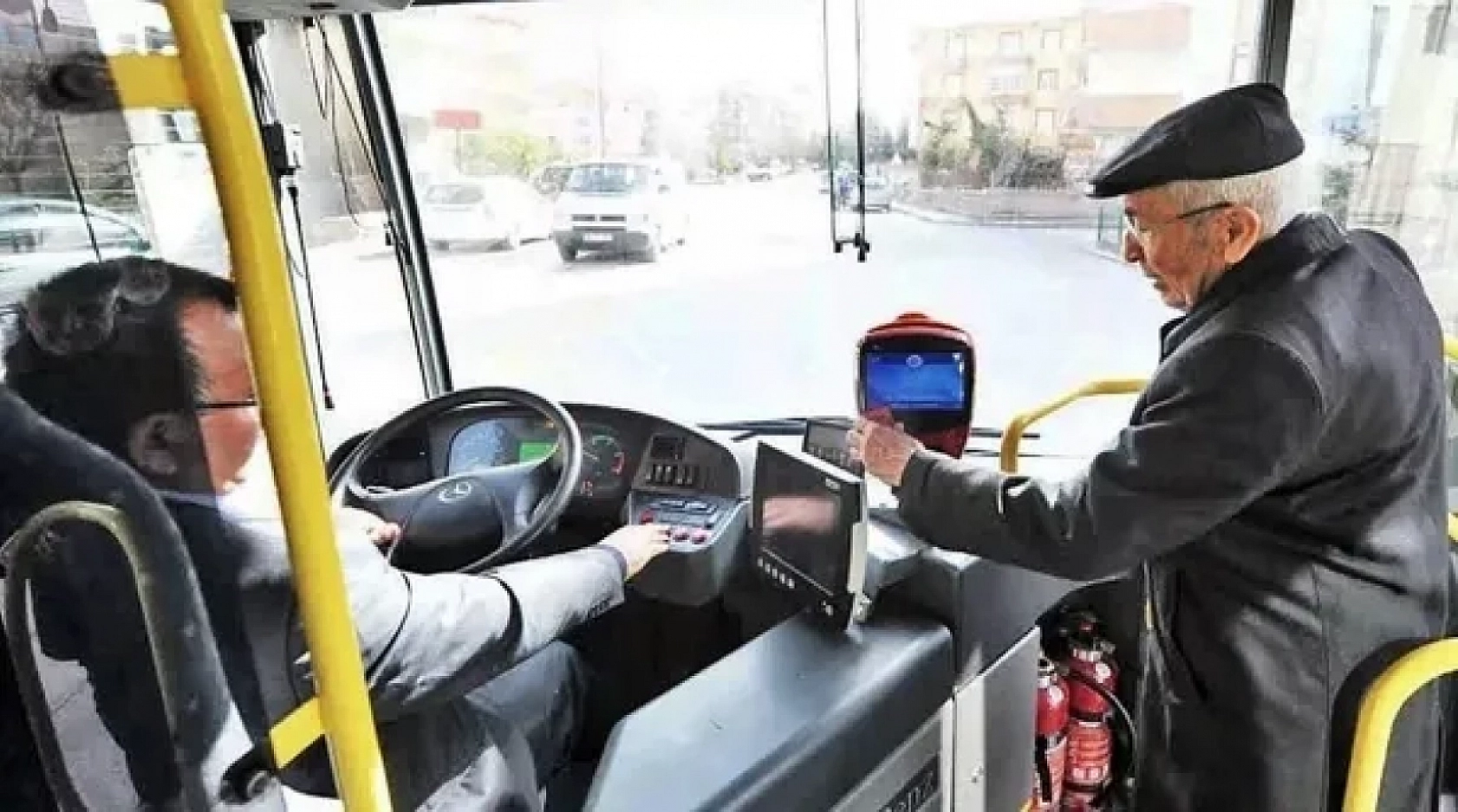 Emeklilere Büyük Kolaylık: Dijital Emekli Kimlik Kartı Dönemi Başlıyor!