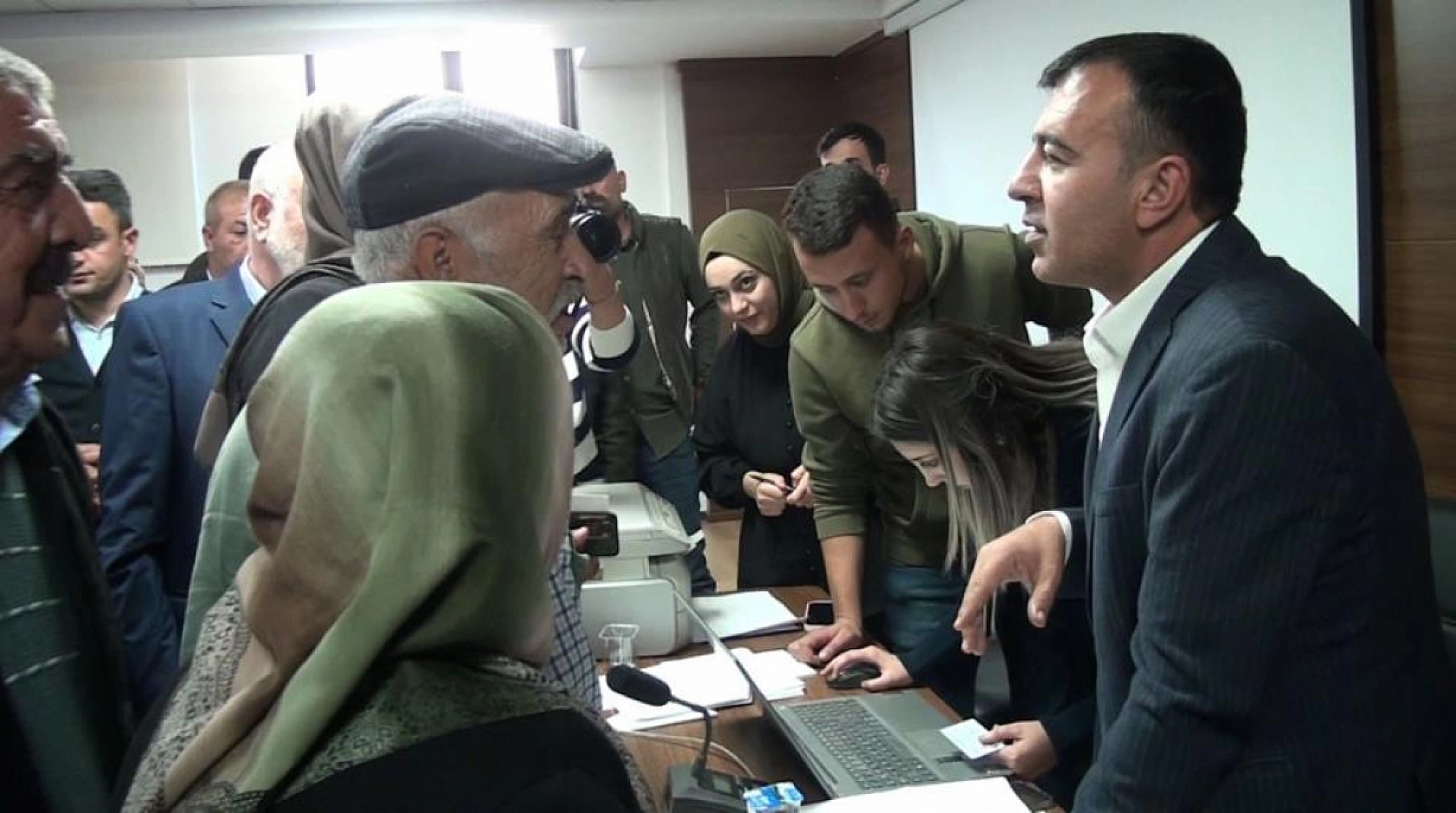 O İlçede 214 Konut ve 38 İşyerinin Anahtarları Teslim Edildi!