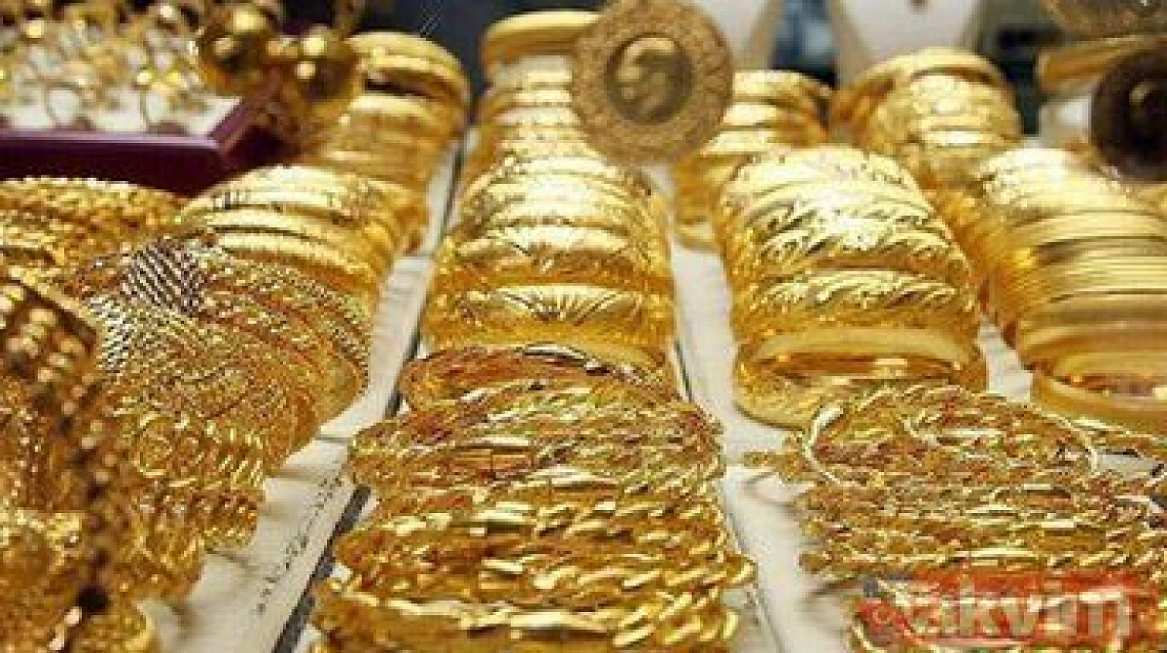 Altın Fiyatları Fırladı…