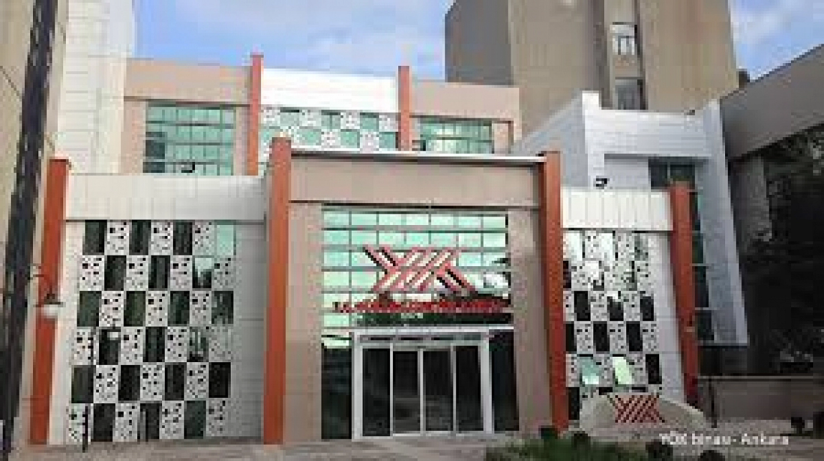 İnönü Üniversitesi'nde Araştırmacı Çok Yayın Yapan Yok! MTÜ Gelişiyor!