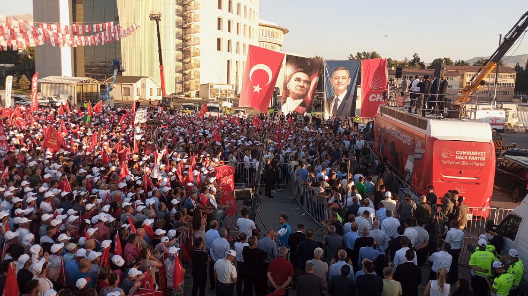 Hükümete Zirai Don Hatırlatması: Malatya'nın Yükünü Alın, Ödemeleri Yapın!
